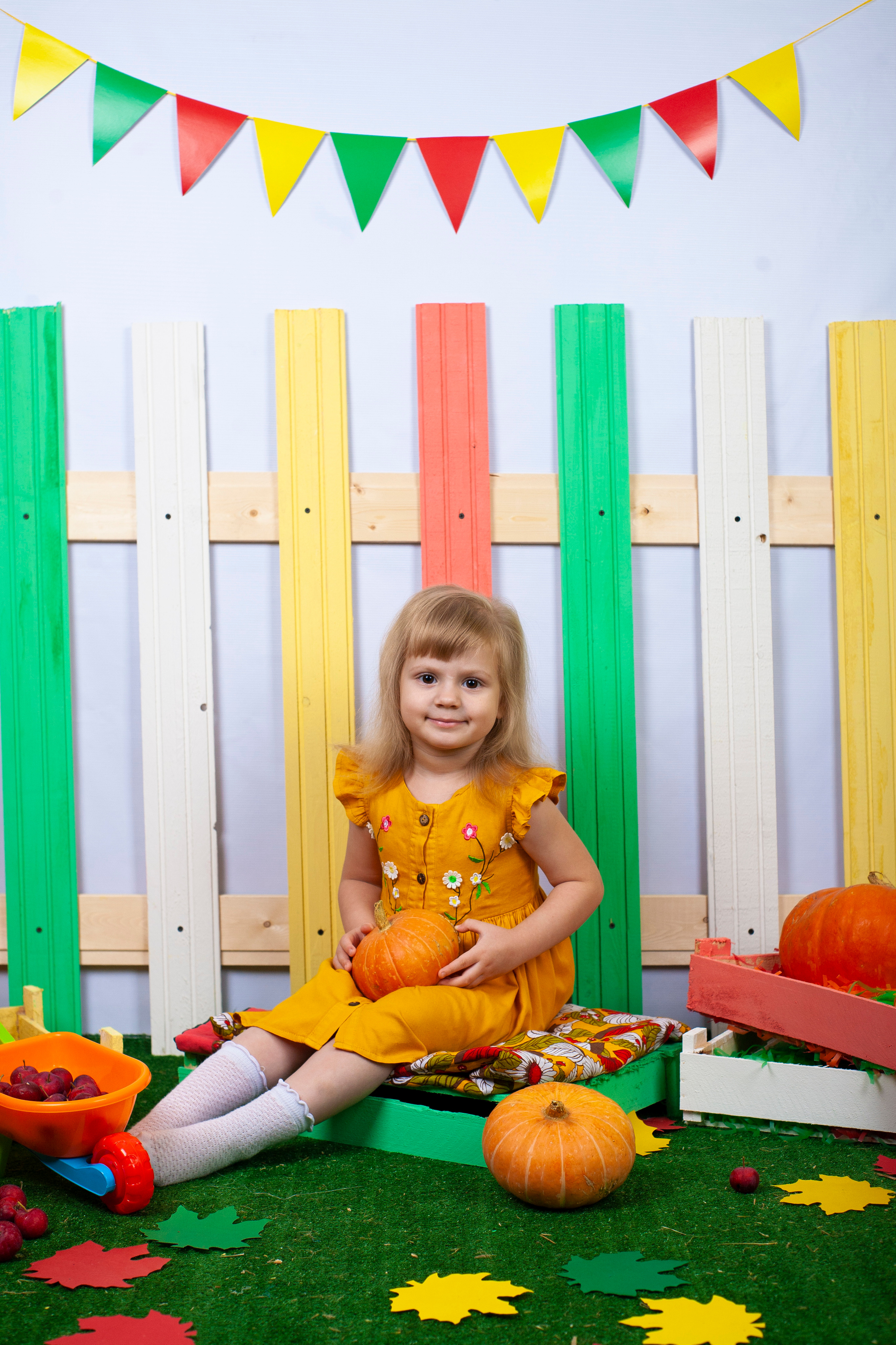 Осенняя фотосессия 2022. Альбомы с самого детства. +79237847111