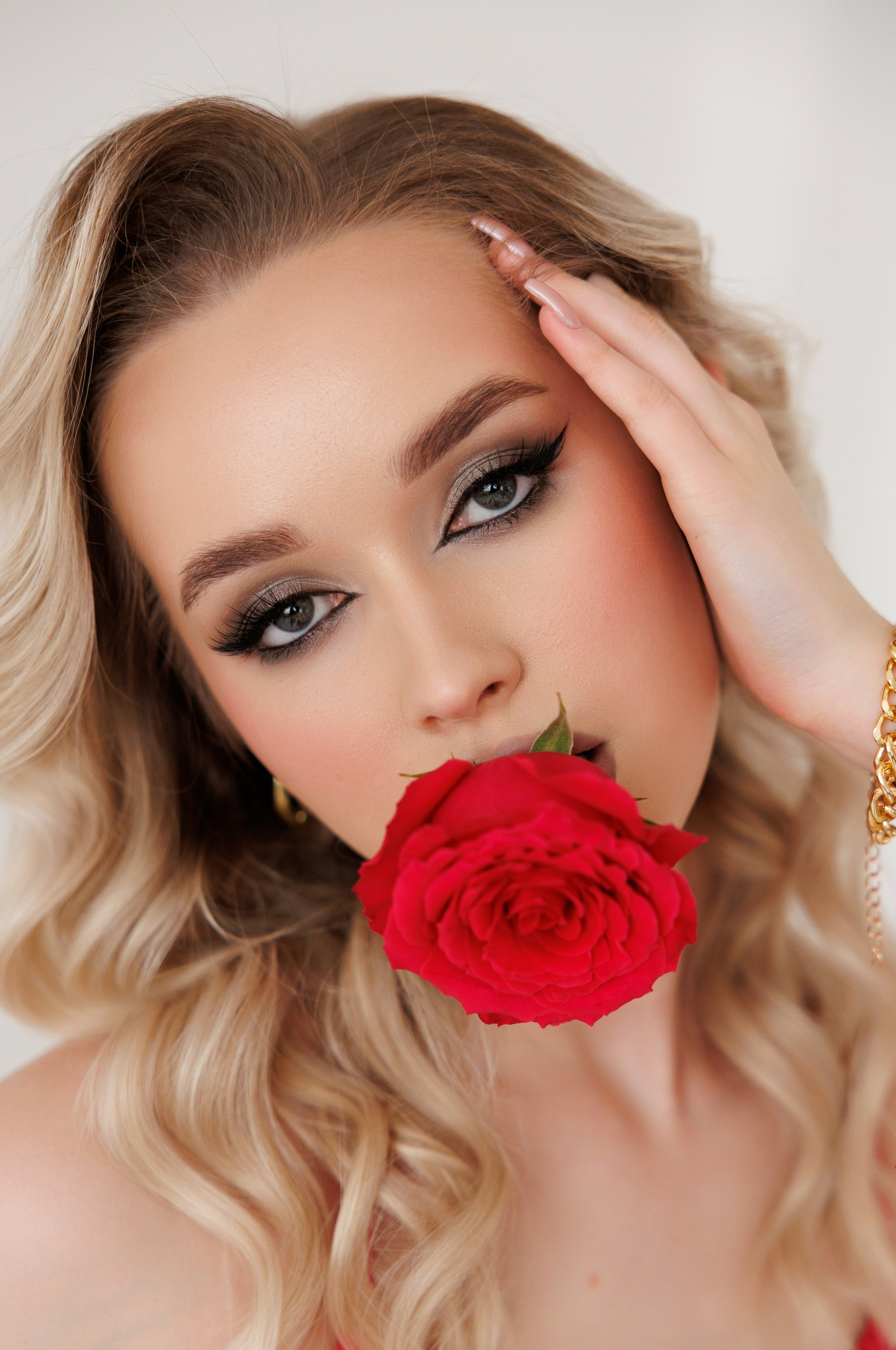 Цветочная съёмка с Юлией. Свадебный и портретный фотограф в Миассе Филиппенко Дарья