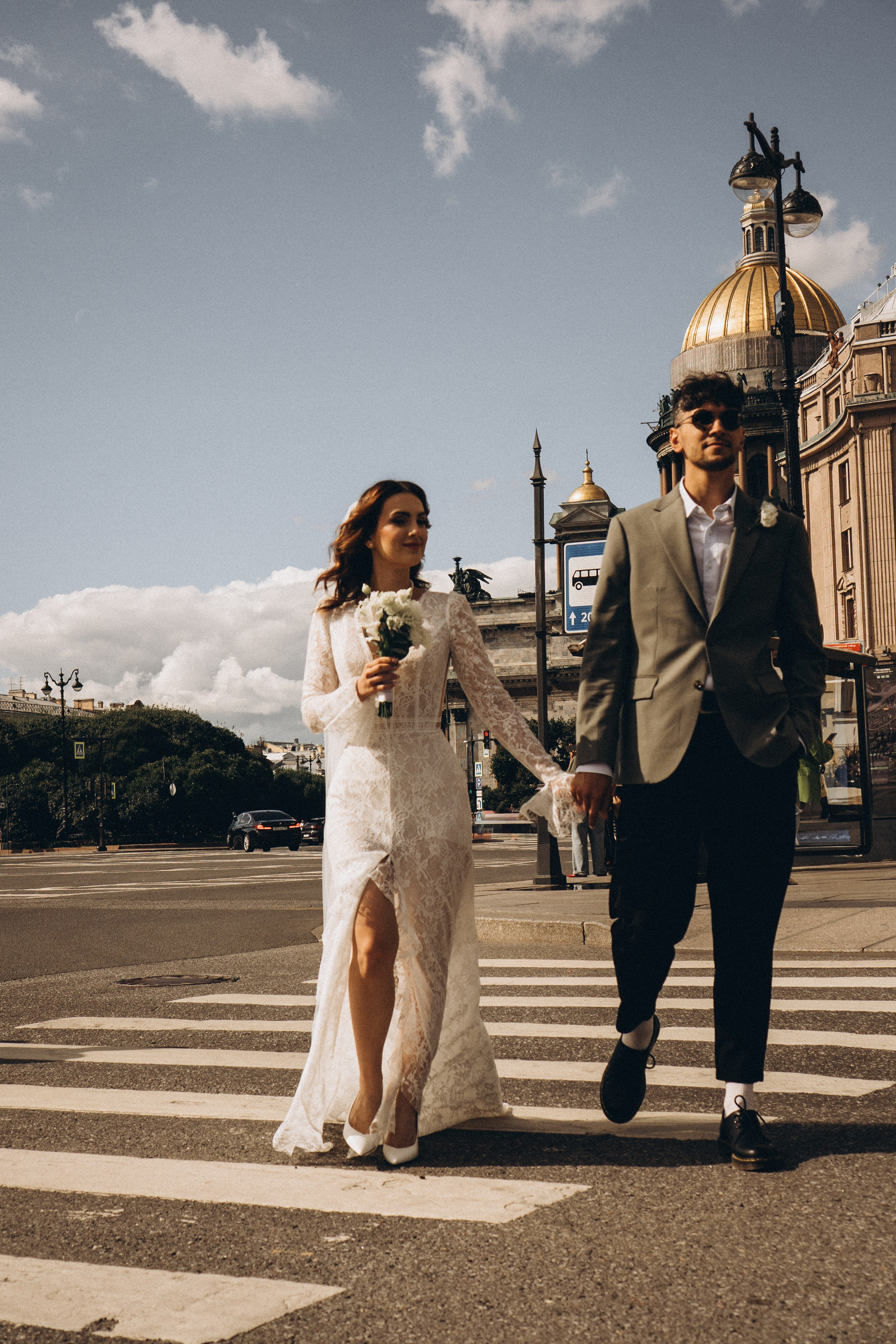 СВАДЕБНАЯ ПРОГУЛКА ВОЗЕ ИСАИКЕВСКОГО СОБОРА АСТОРИИ И ЗАКОНОДАЛЕТНОГО СОБРАНИЯ. Профессиональный фотограф, Санкт-Петербург — Виктория Богомолова