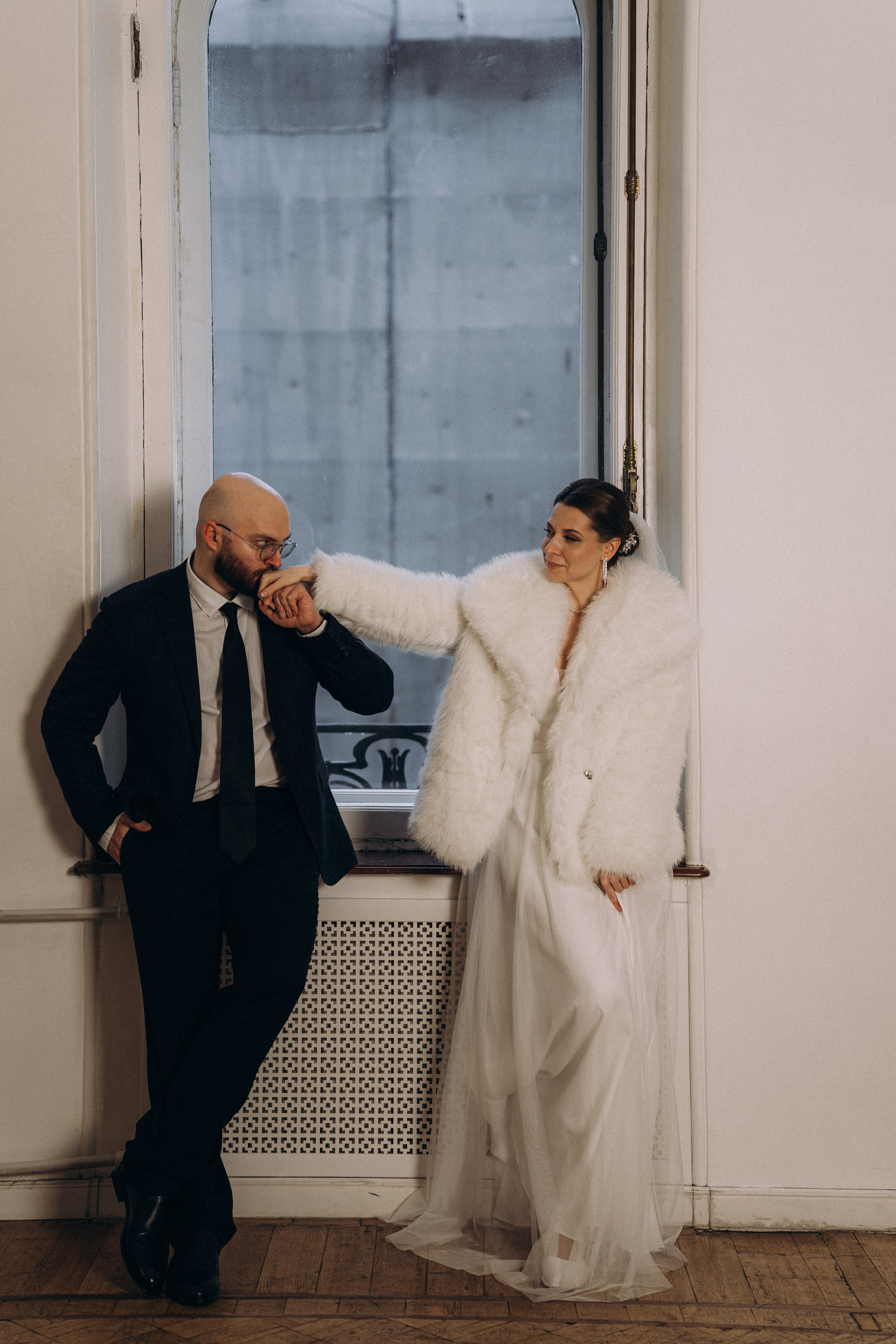 СВАДЕБНАЯ СЬЕМКА ВО ВТОРОМ ДВОРЦЕ (ДЕКАБРЬ) ТАКЖЕ СЬЕМКА В СТУДИИ НА ЧЕРНЫШЕВСКОЙ. Профессиональный фотограф, Санкт-Петербург — Виктория Богомолова