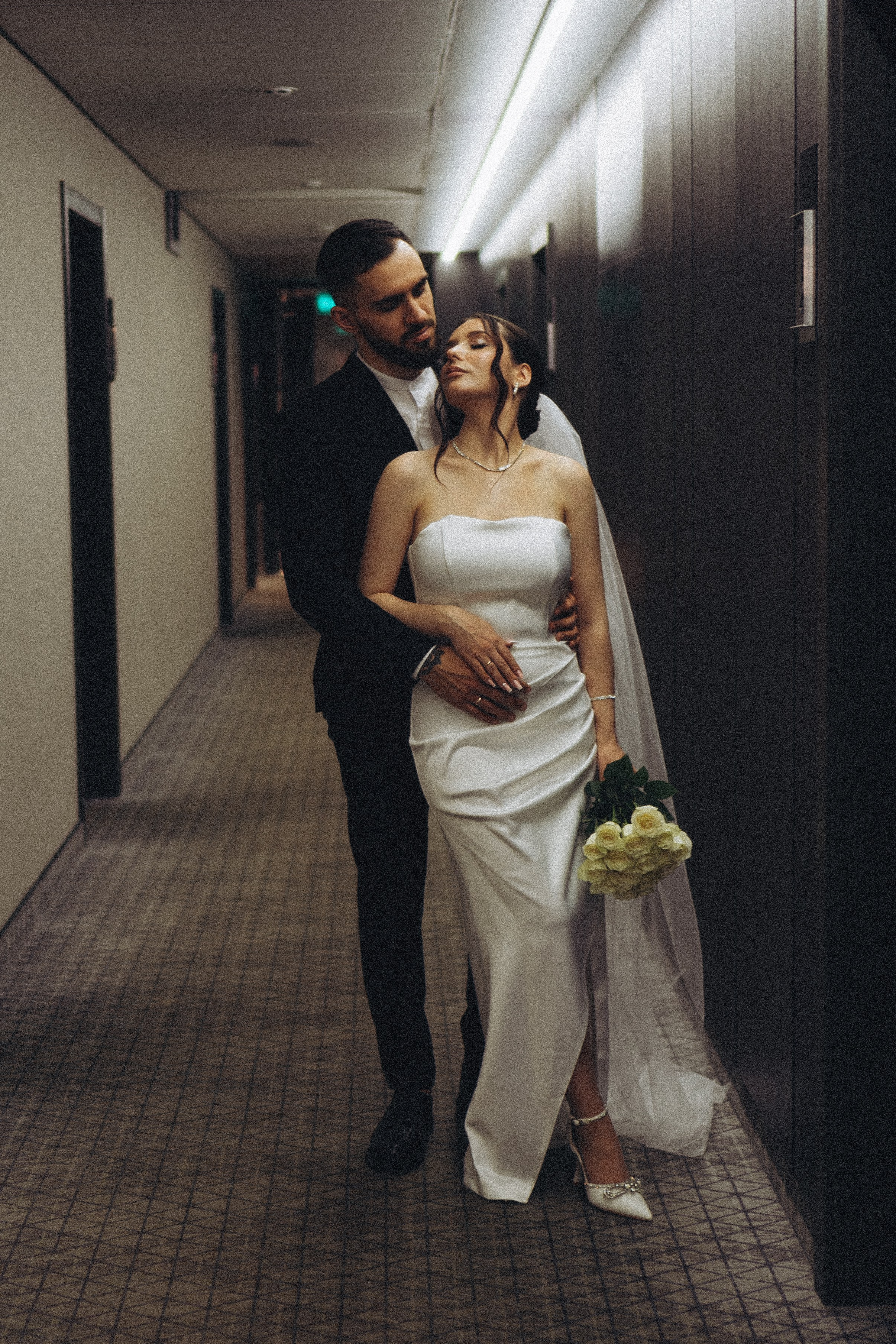 СВАДЕБНАЯ СЬЕМКА СБОРОВ ЖЕНИХА И НЕВЕСТЫ В ОТЕЛЕ И ТАКЖЕ ФОТОСЕССИИЯ В ОТЕЛЕЕ МЕГАПОЛИС БРЯНСК. Профессиональный фотограф, Санкт-Петербург — Виктория Богомолова