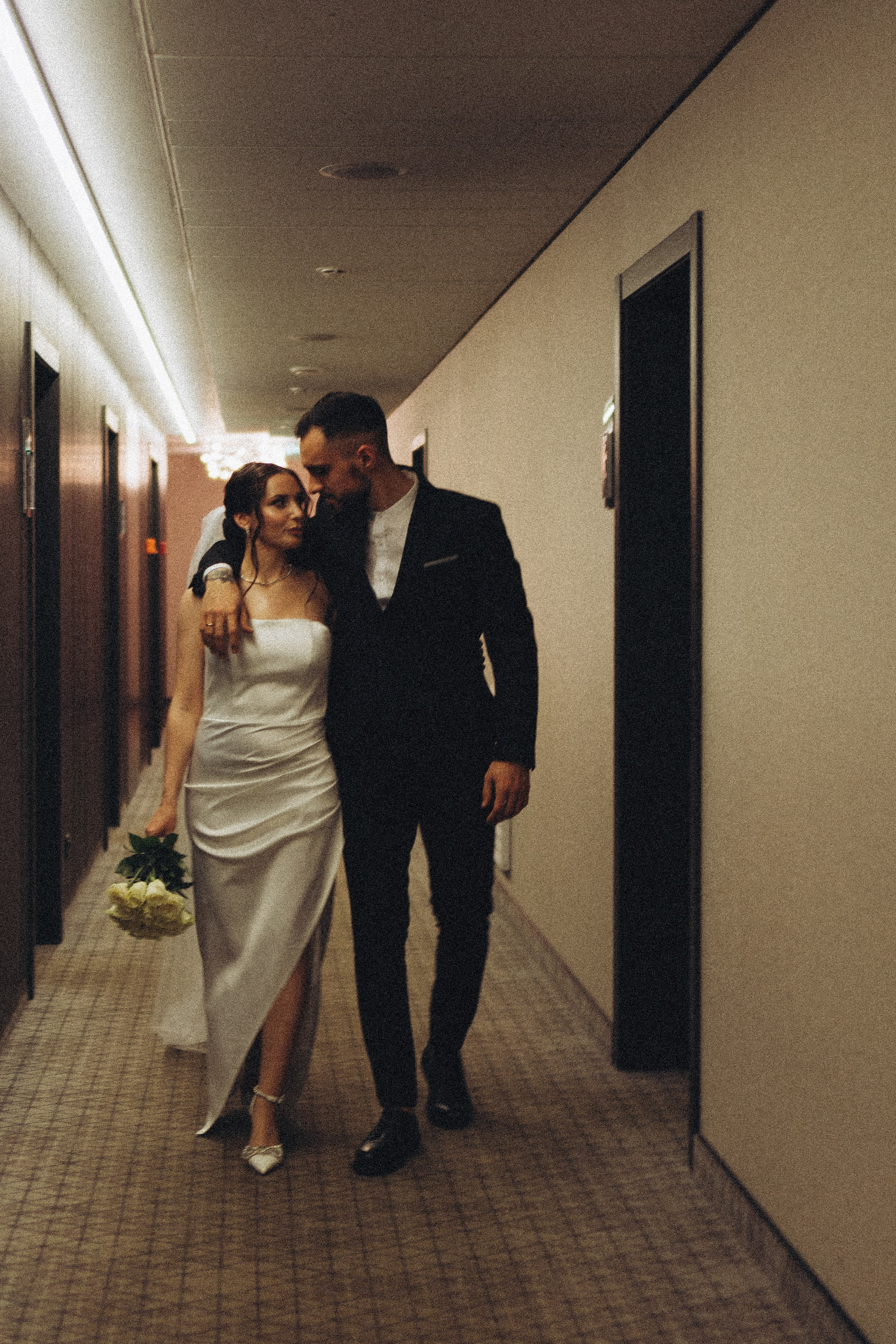 СВАДЕБНАЯ СЬЕМКА СБОРОВ ЖЕНИХА И НЕВЕСТЫ В ОТЕЛЕ И ТАКЖЕ ФОТОСЕССИИЯ В ОТЕЛЕЕ МЕГАПОЛИС БРЯНСК. Профессиональный фотограф, Санкт-Петербург — Виктория Богомолова