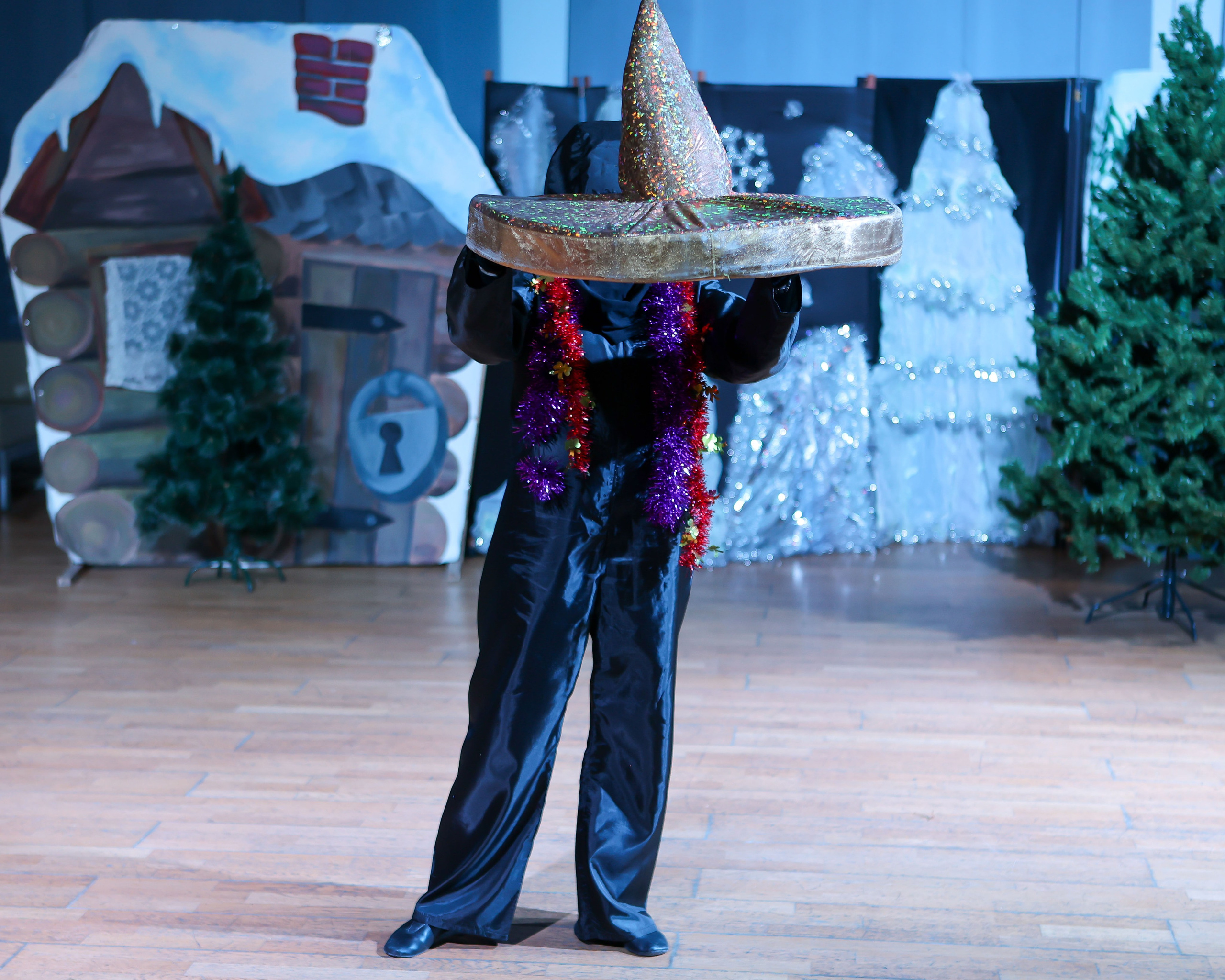 Новогодняя скачзка центр детского творчесва Подольск. Выпускные альбомы и школьный фотограф в Подольске, Троицке, Щербинке, Москве и Московской области