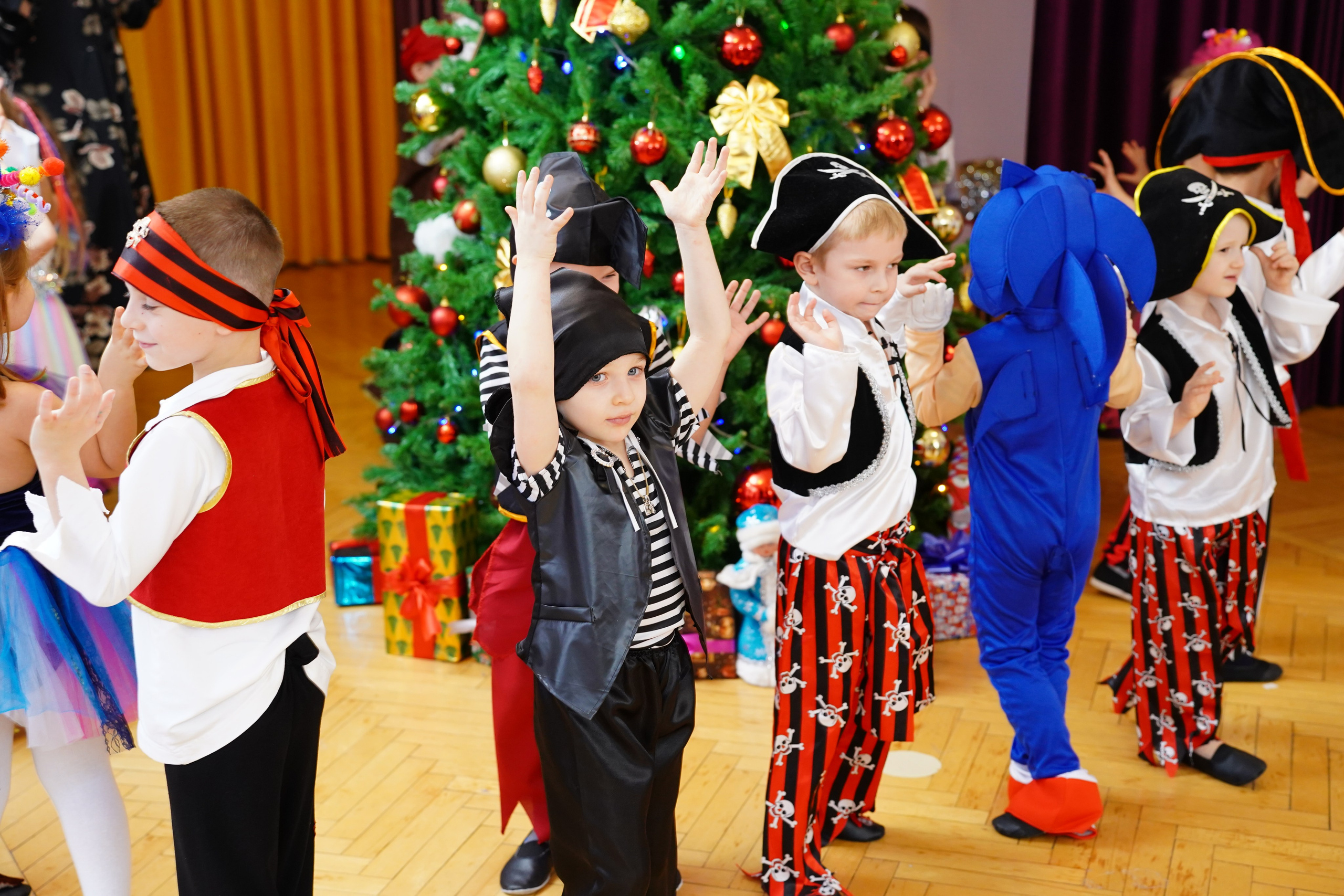 Репортажная съемка /Выпускной//. MEMENTO.Выпускные альбомы, школьные, юбилейные и другие книги. Ростов-на-Дону