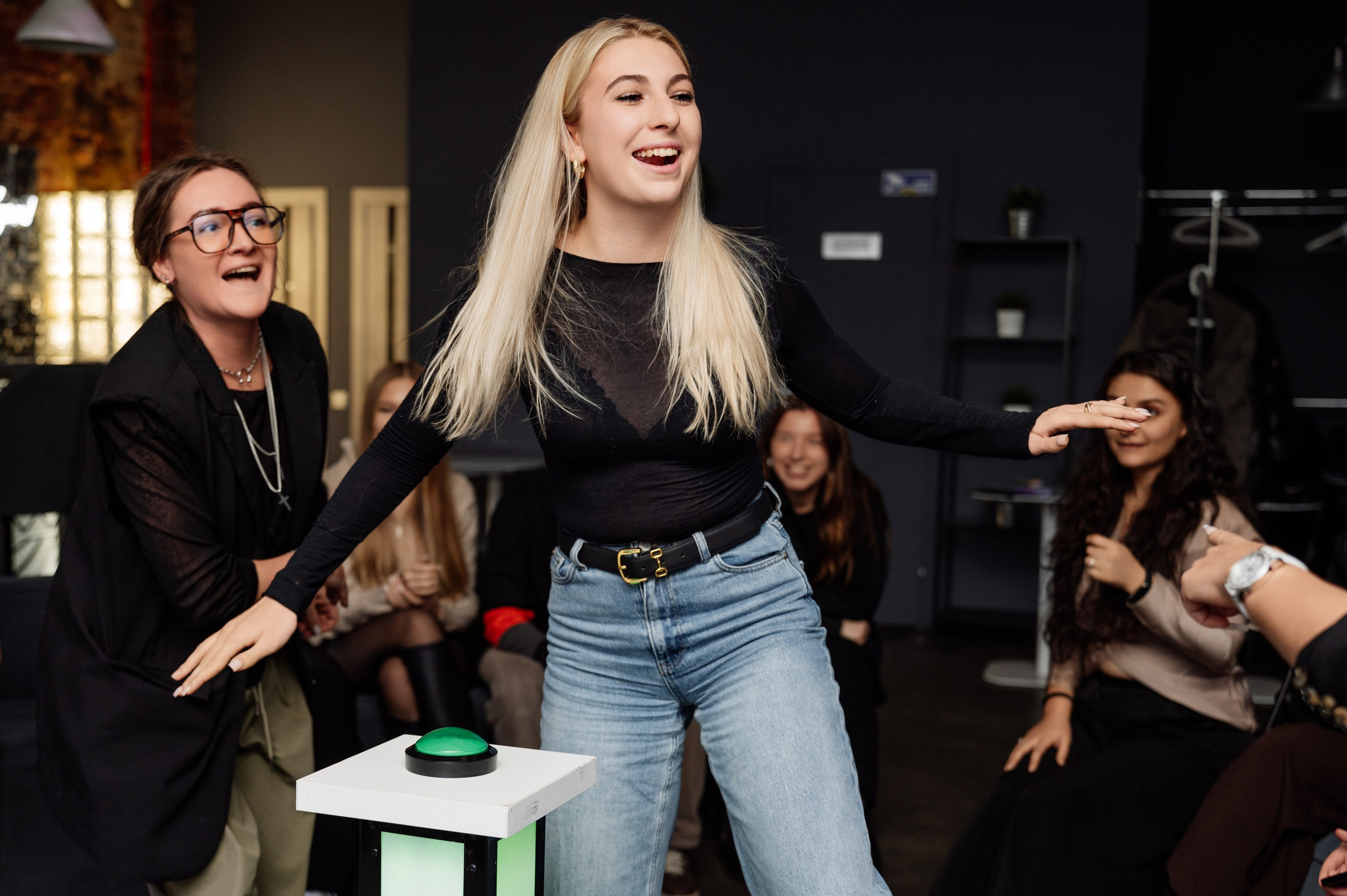 Шоу-игра в лофте Com.Nata. Мария Плетинская фотограф в Санкт-Петербурге