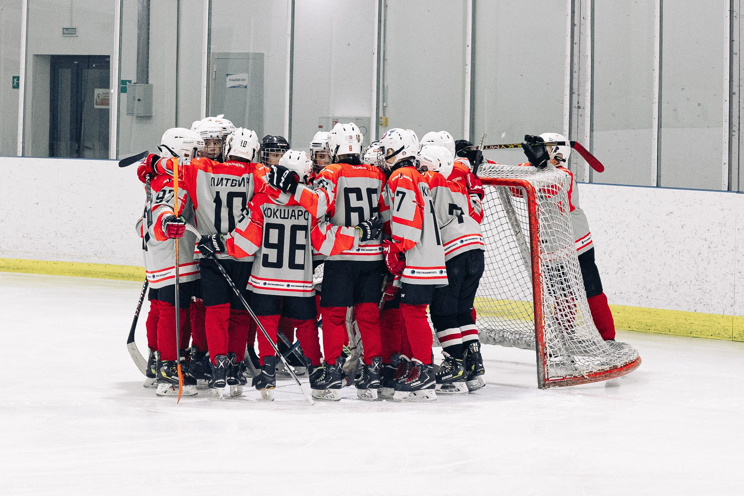 Первенство Тюмени по хоккею. MIG — студия спортивной фотографии Михаила Голянского