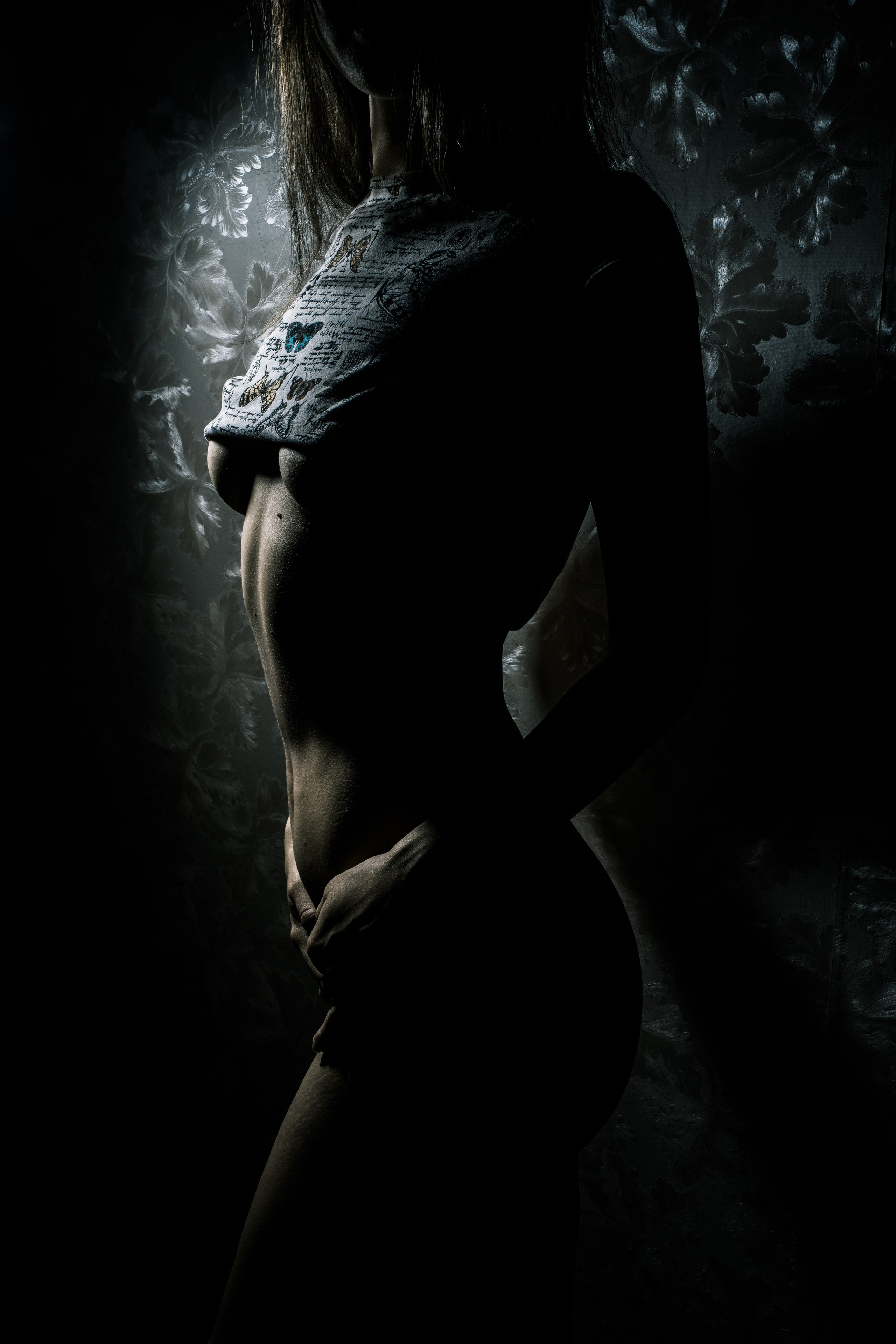 Boudoir. Приветствую!  Я Ilya Black, увлечен фотографией и работаю в разных жанрах, от динамичной уличной съемки до изысканного фешена