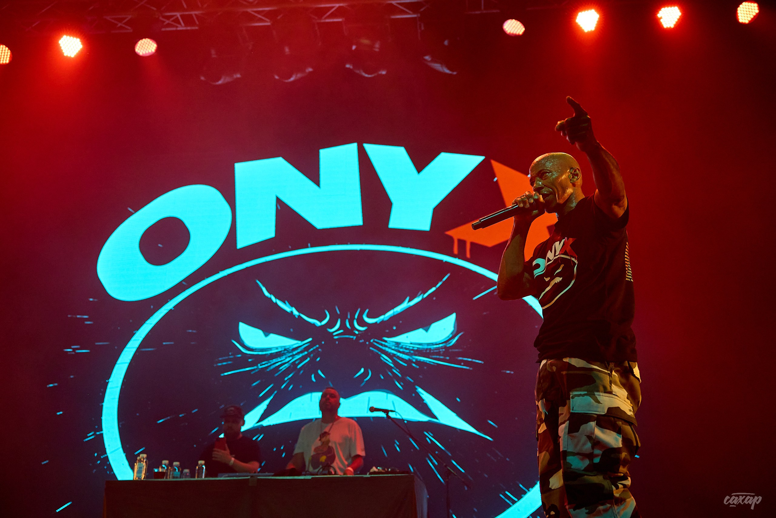 ONYX. Профессиональный фотограф в Екатеринбурге Юра Сахар