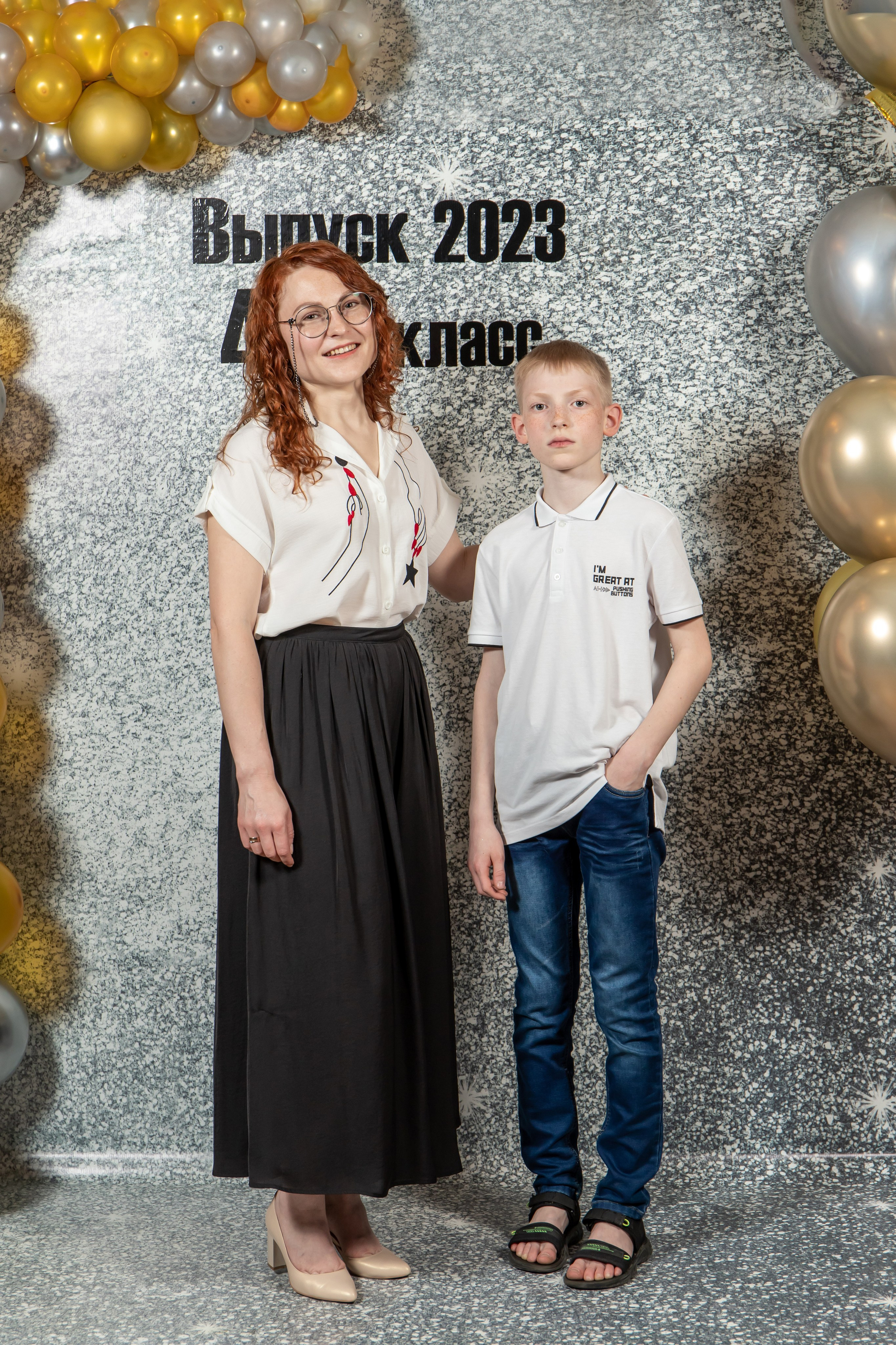 Выпуск 4Б 23 год. Семейный и свадебный фотограф в Геленджике Михаил Шматов