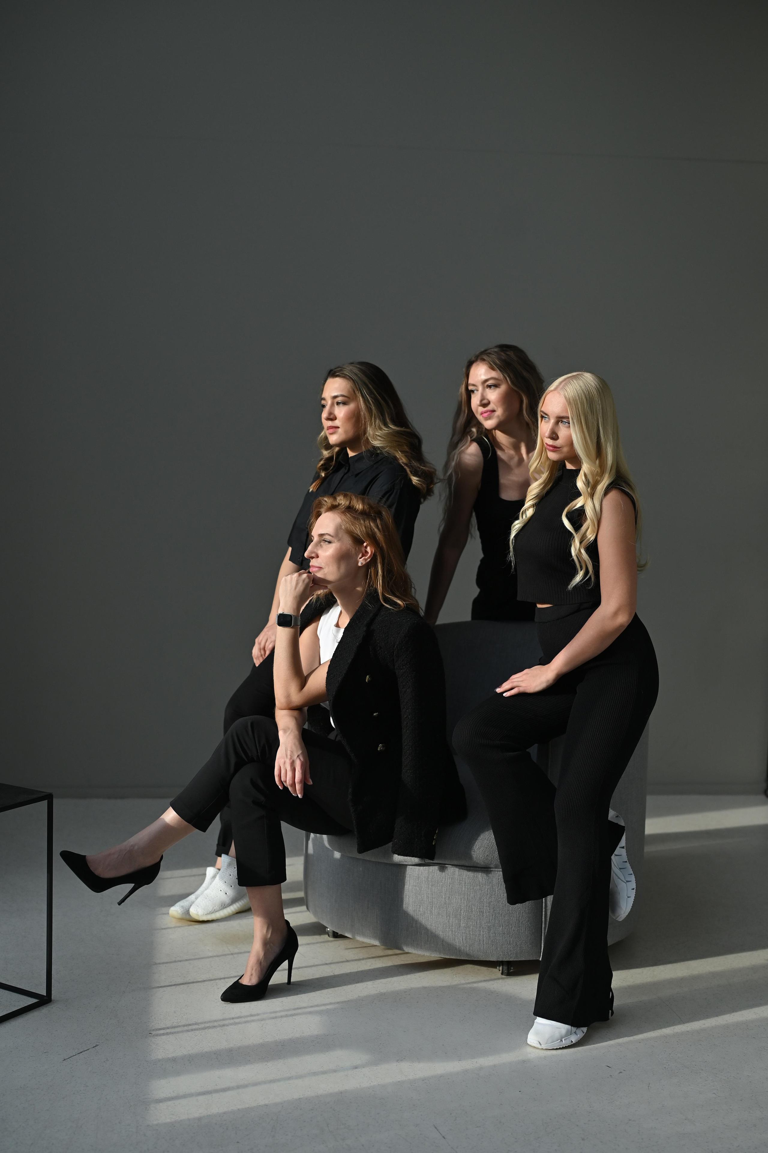 Съёмка команды Nail-студии. Semerlina.ru