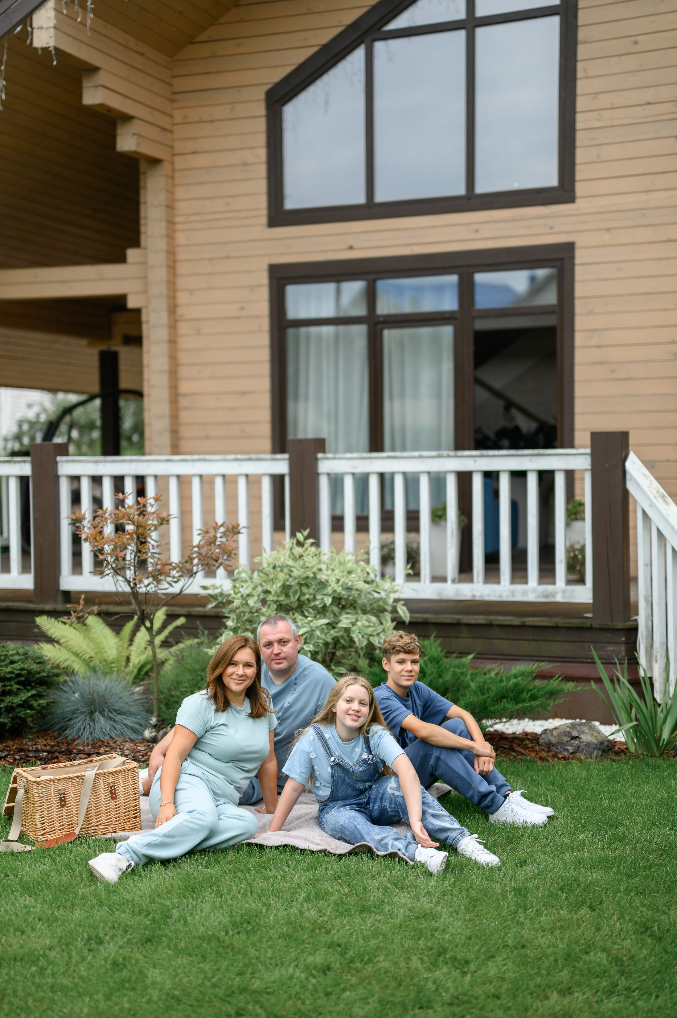 Семейная съёмка в загородном доме. Semerlina.ru