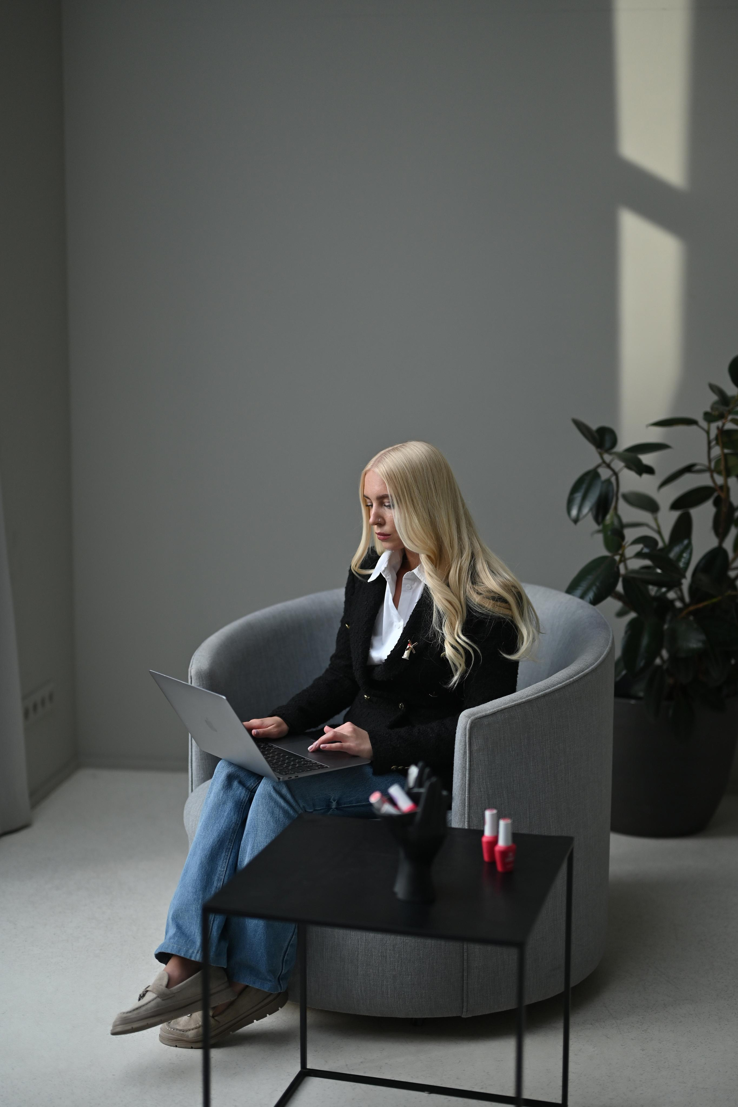 Съёмка команды Nail-студии. Semerlina.ru