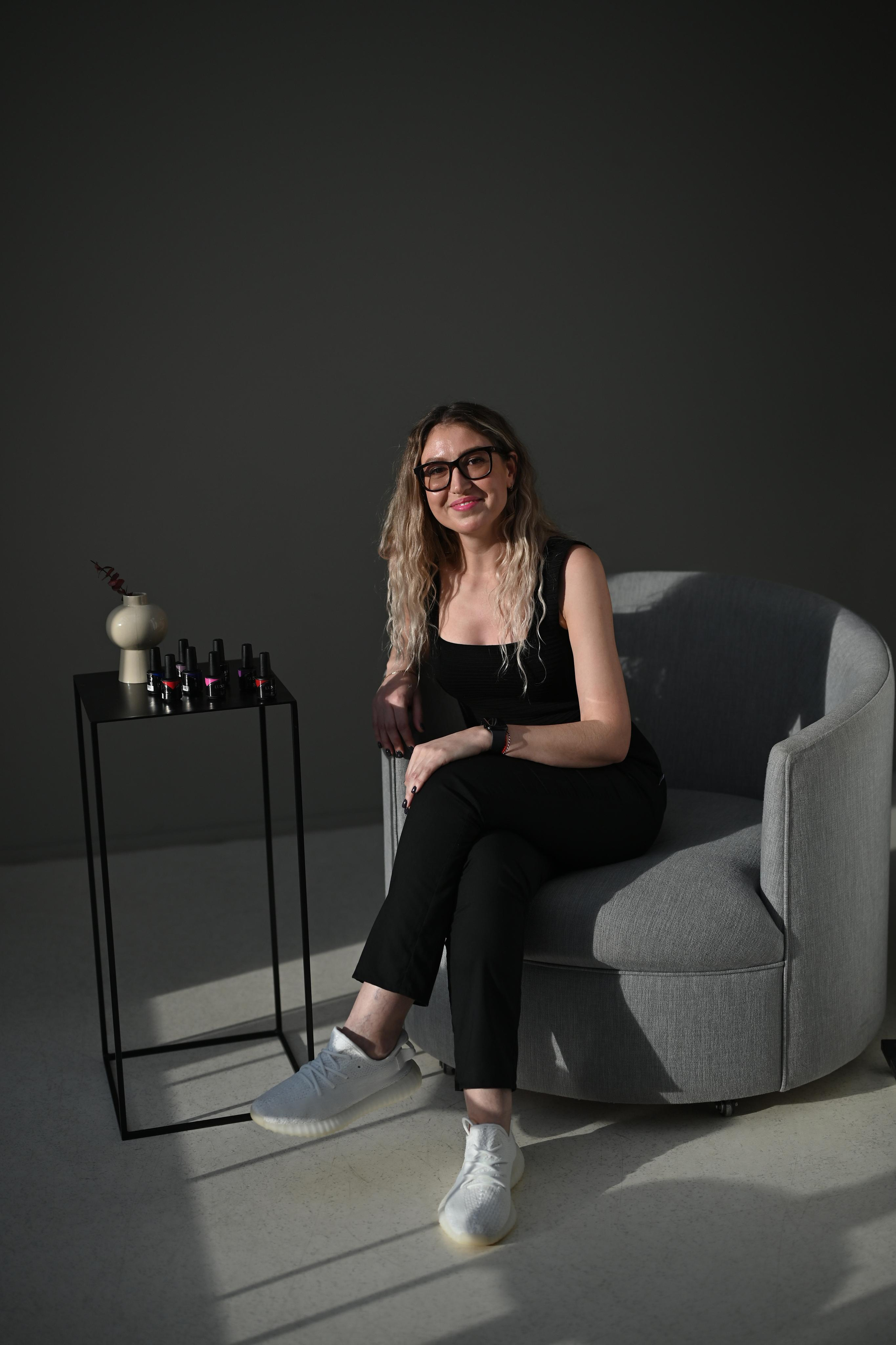 Съёмка команды Nail-студии. Semerlina.ru