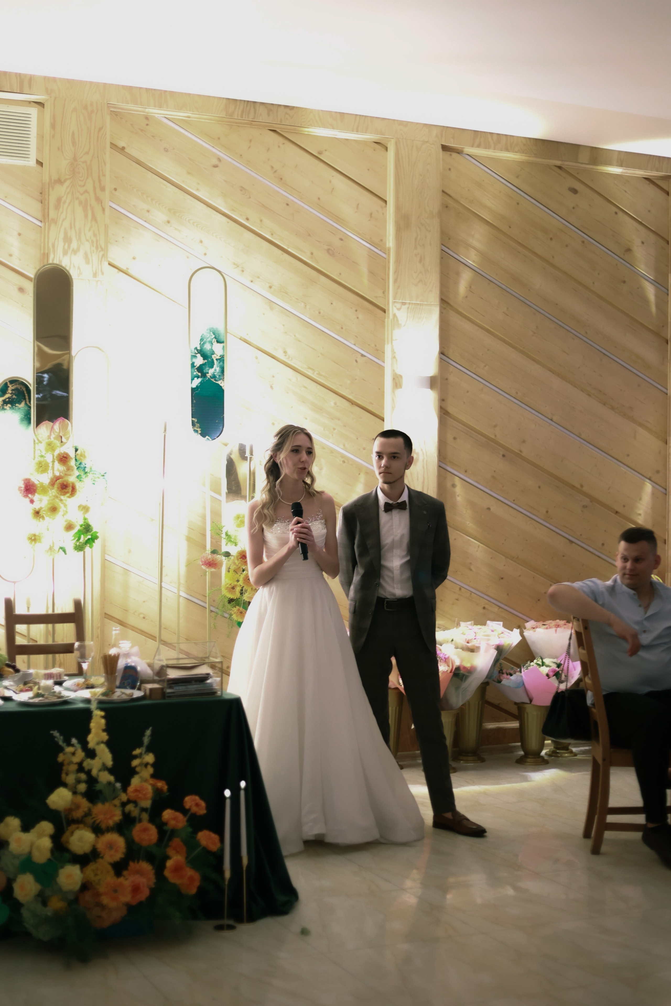 Свадебный ведущий на любое мероприятие в Москве. Свадебный ведущий в Москве Саксофон на свадьбу