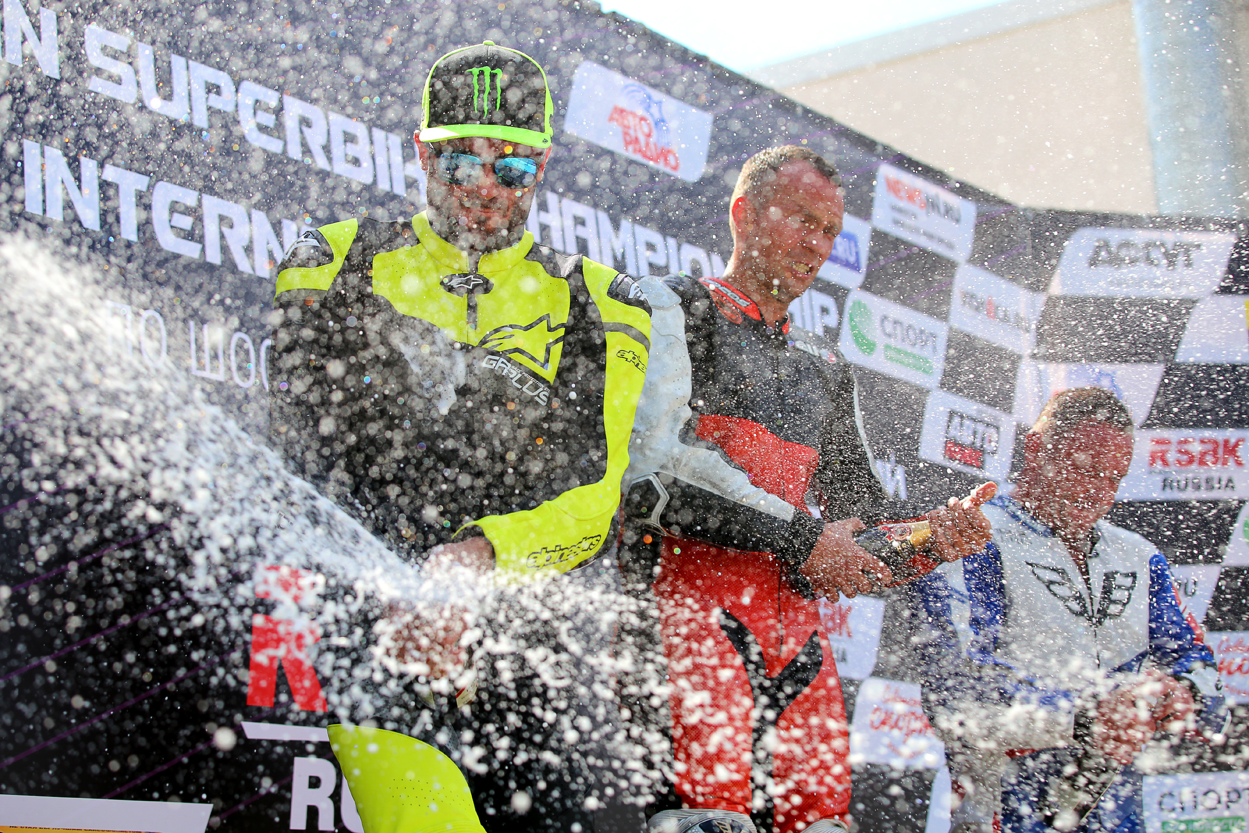 Photographing motorcycles, motorcycling, photos of motorcycles, racing. Reportage photographer in Nizhny Novgorod and Moscow angelina Ilyichev