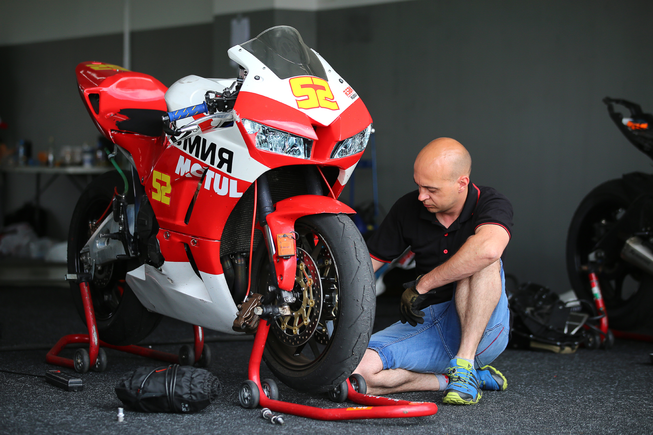 Photographing motorcycles, motorcycling, photos of motorcycles, racing. Reportage photographer in Nizhny Novgorod and Moscow angelina Ilyichev