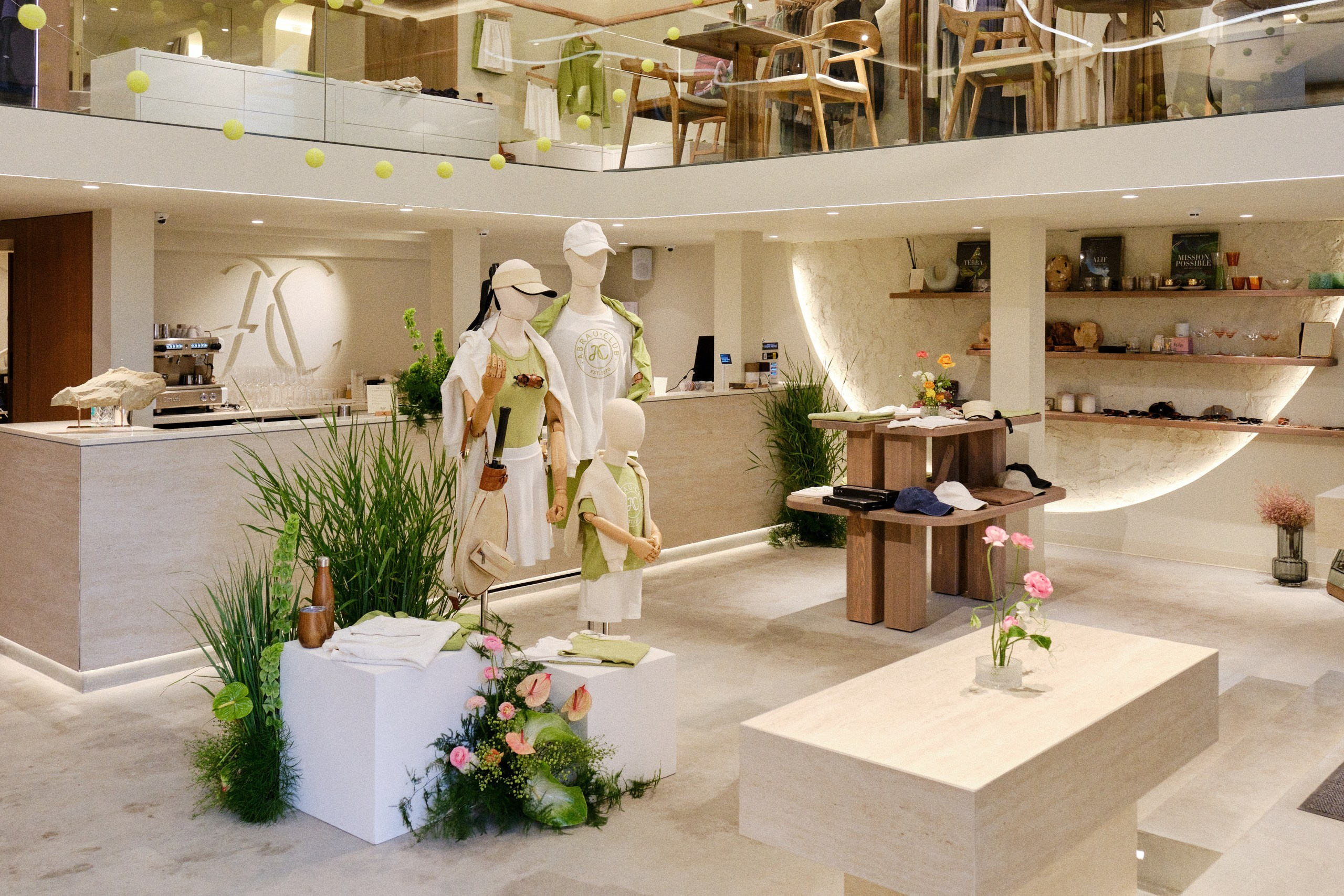 ABRAU CLUB. Портретный и репортажный фотограф в Москве Острикова Анастасия