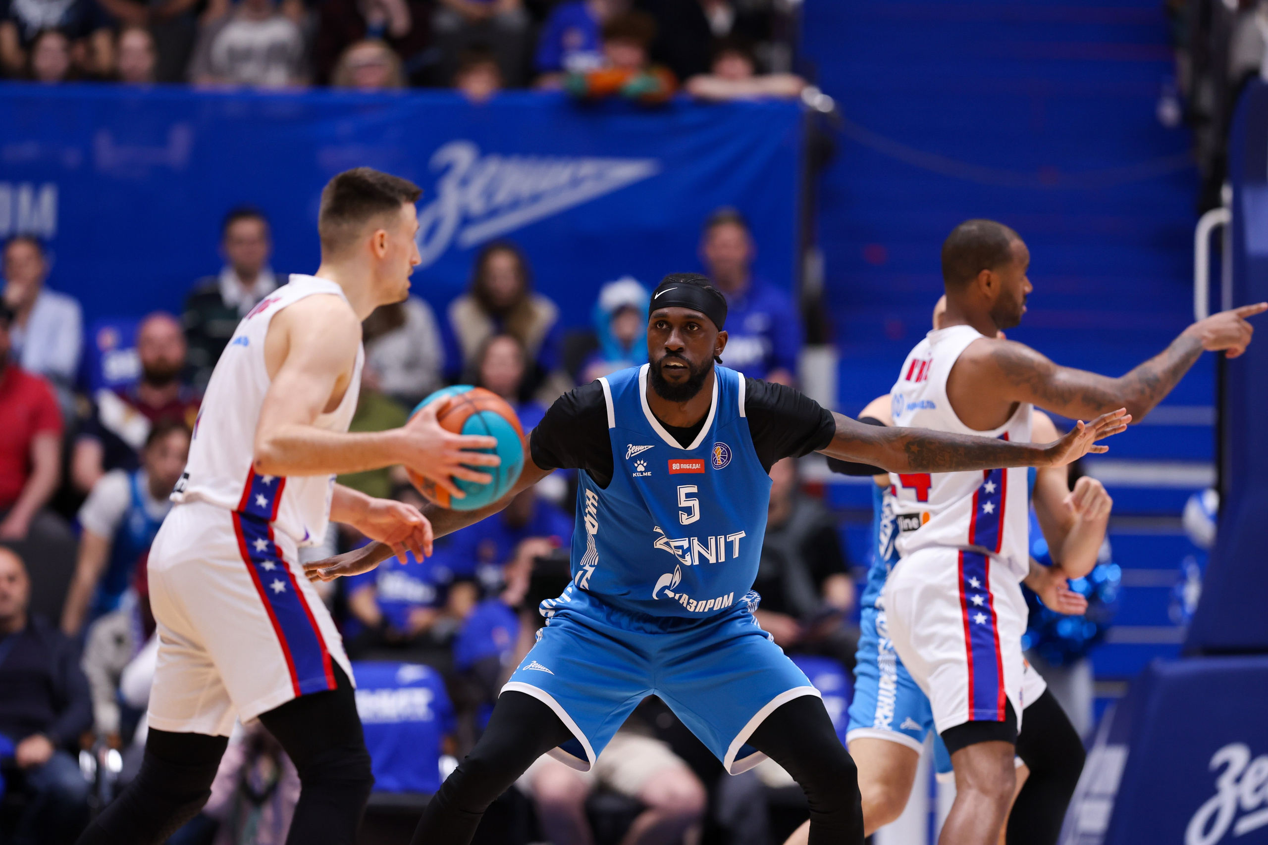 БК «Зенит» — БК «ЦСКА» финал ЕЛ ВТБ 1 игра 27.05.2025. Спортивный и репортажный фотограф Антон Тереханов