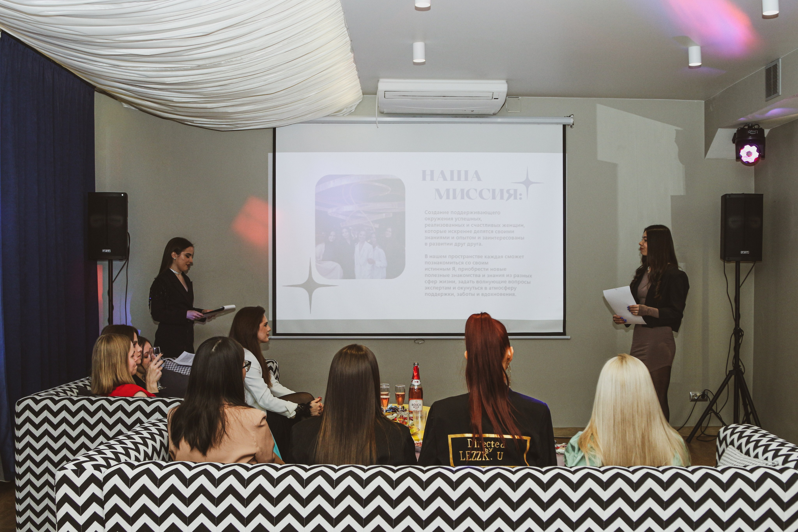 Студия пятница. Алиса Томшина — Фотограф / Видеограф