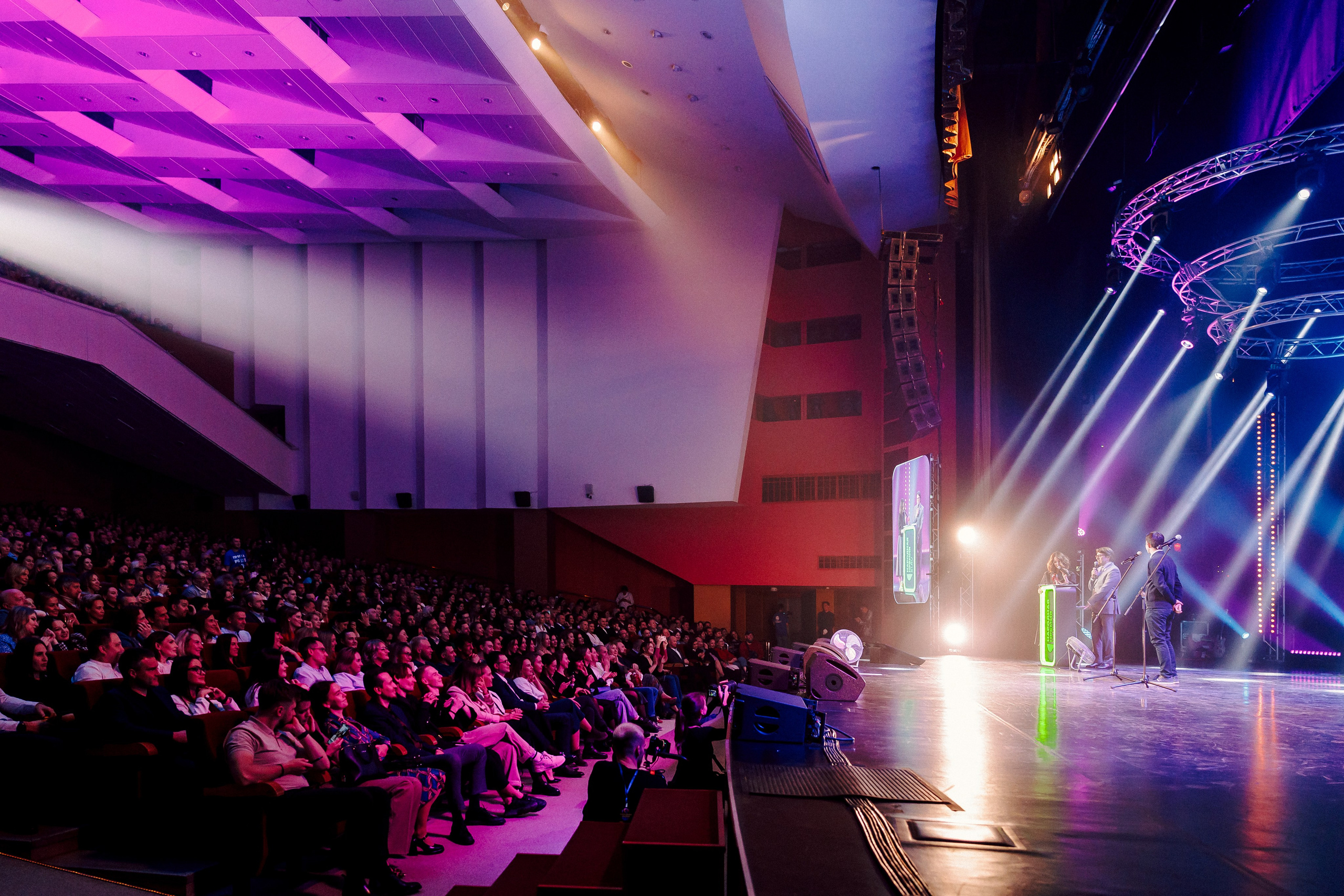 Народная премия Е1 2023. Лёшка Варзегов — фотограф