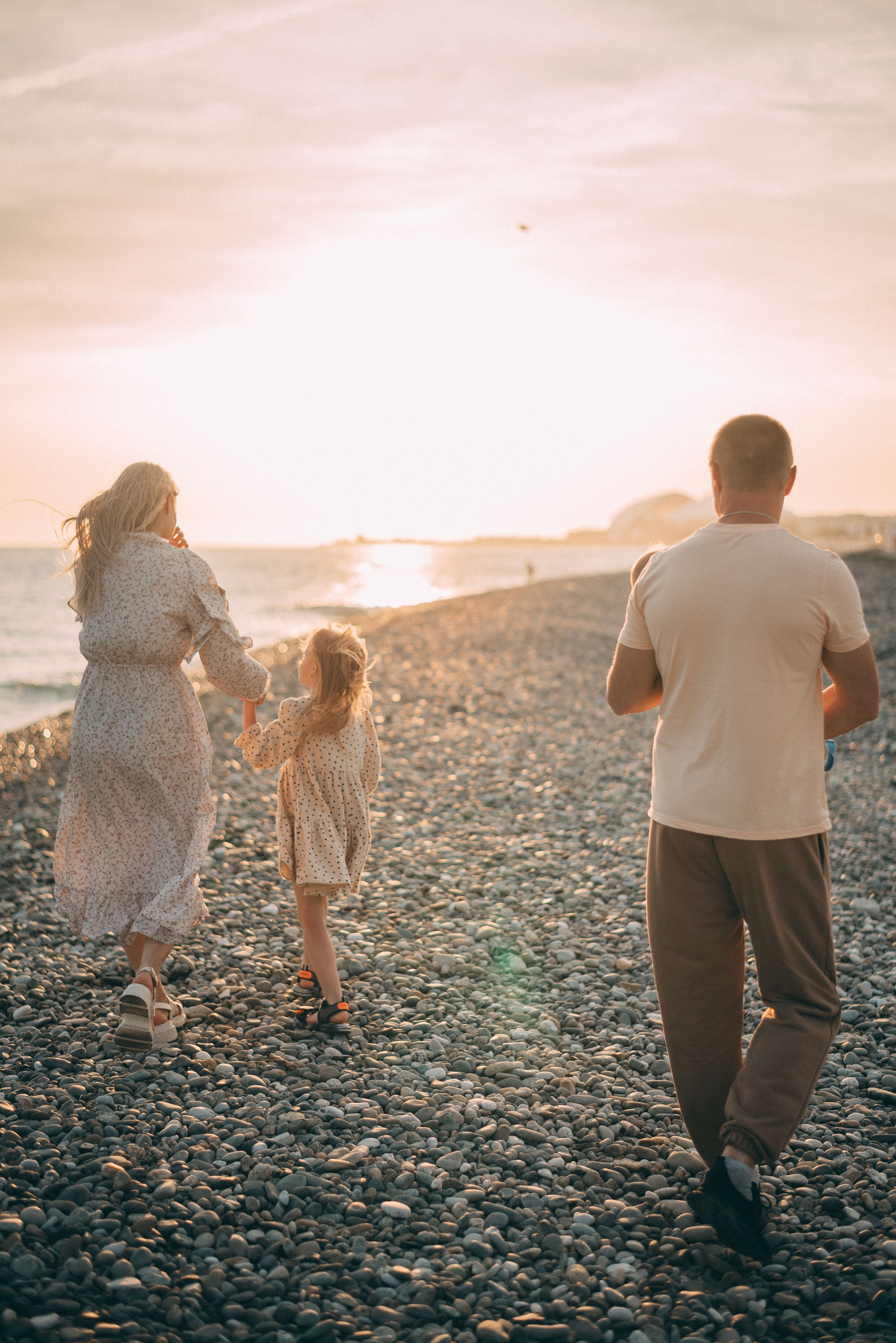 Семейная съемка на берегу моря. Фотограф в Сочи — Маргарита Поганова