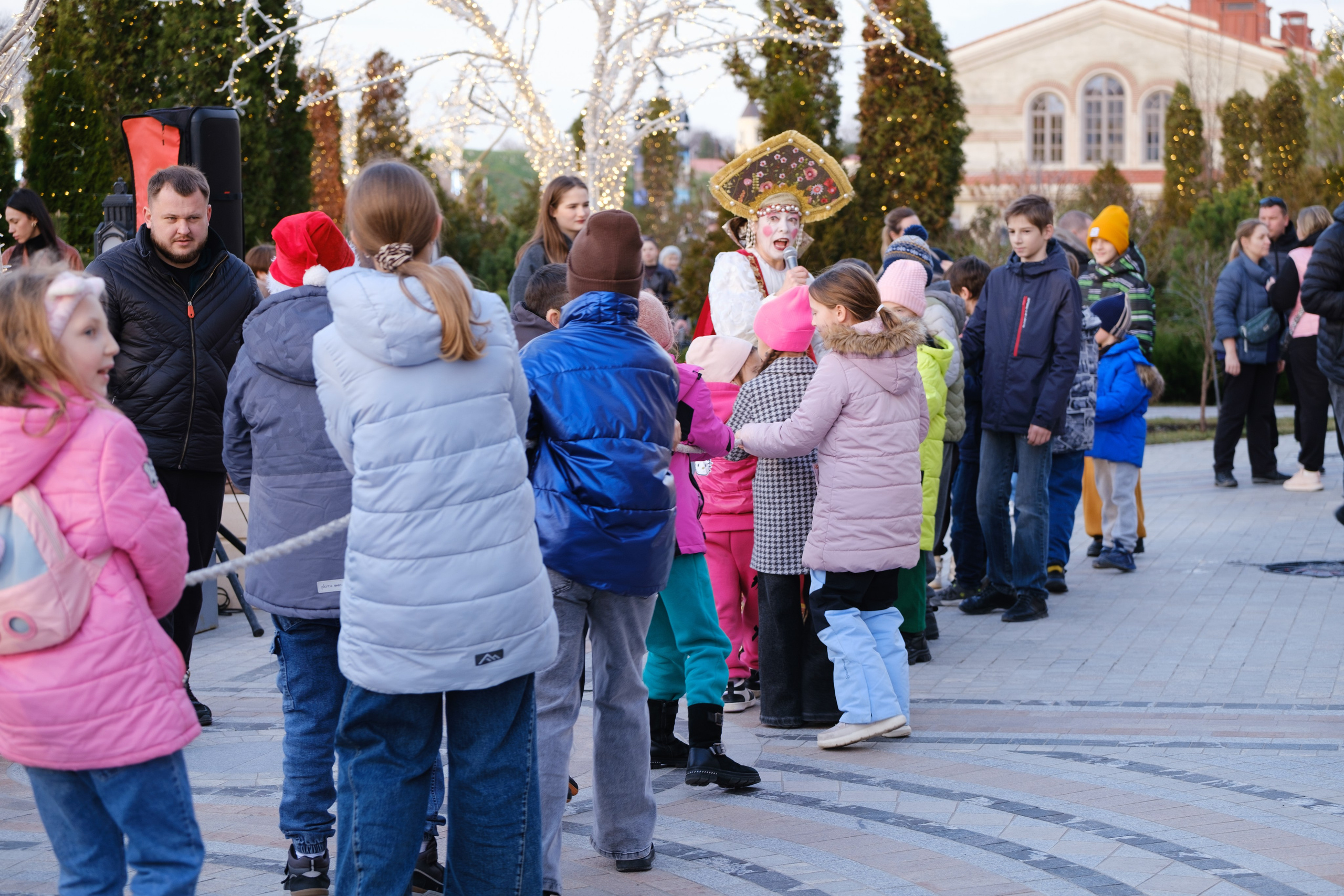 Новогодний репортаж из парка «Новый Херсонес» | Фотограф Илья Желдак. Профессиональная фотосъемка в Крыму. Натуральные эмоции и живые кадры. Забронируйте дату прямо сейчас!