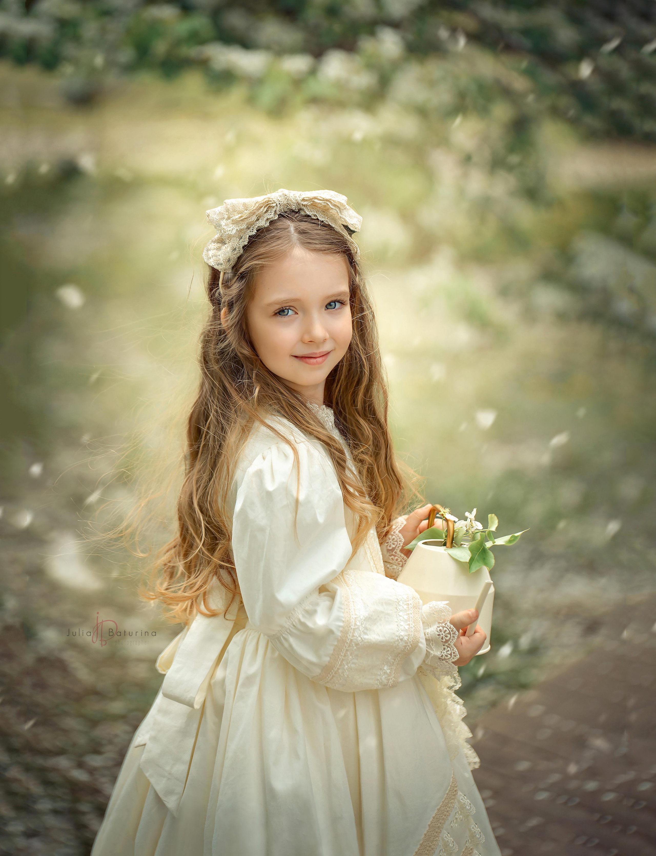 Весна Катюши и Ариши. Портретный Фотограф в Москве Юлия Батурина