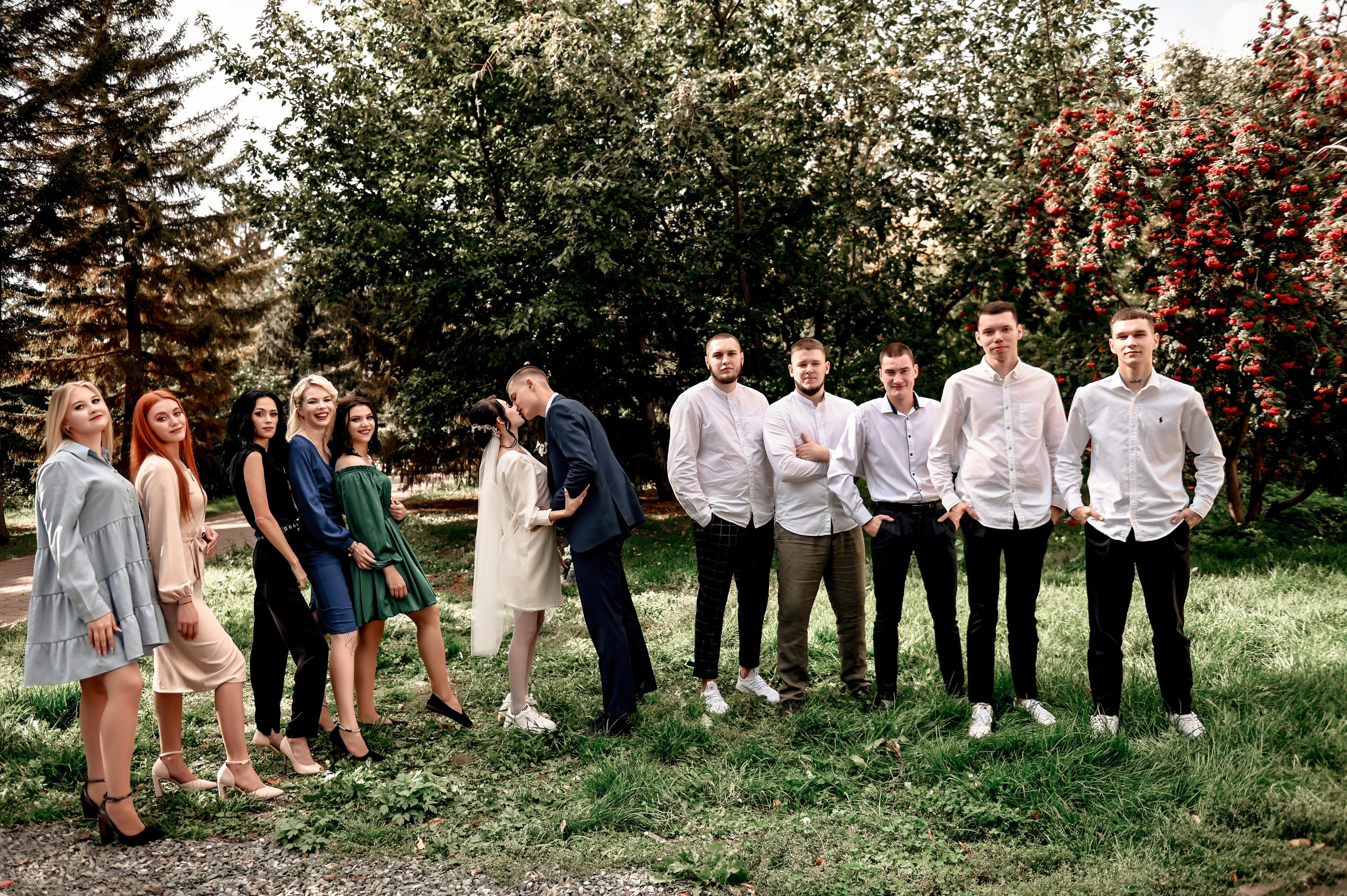 Небольшая часть фото со свадебной съемки Алексея и Даши. Свадебный, семейный, детский, контент фотограф в Омске Максим Ильин