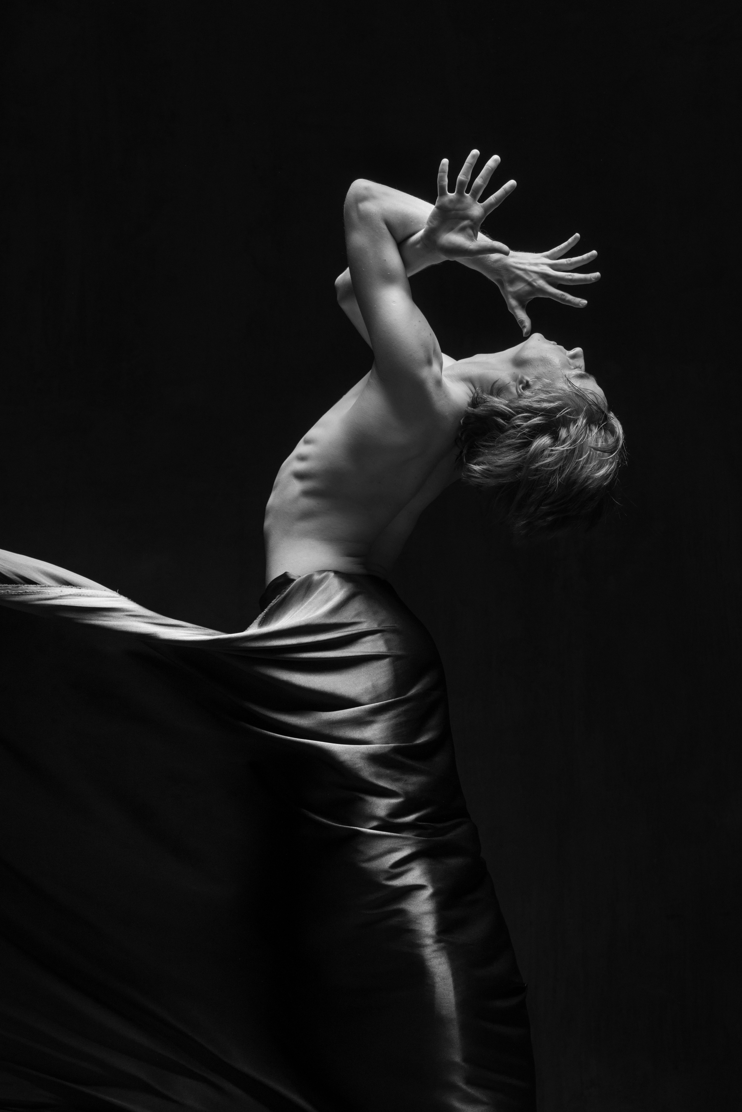 Балет в образе античного героя