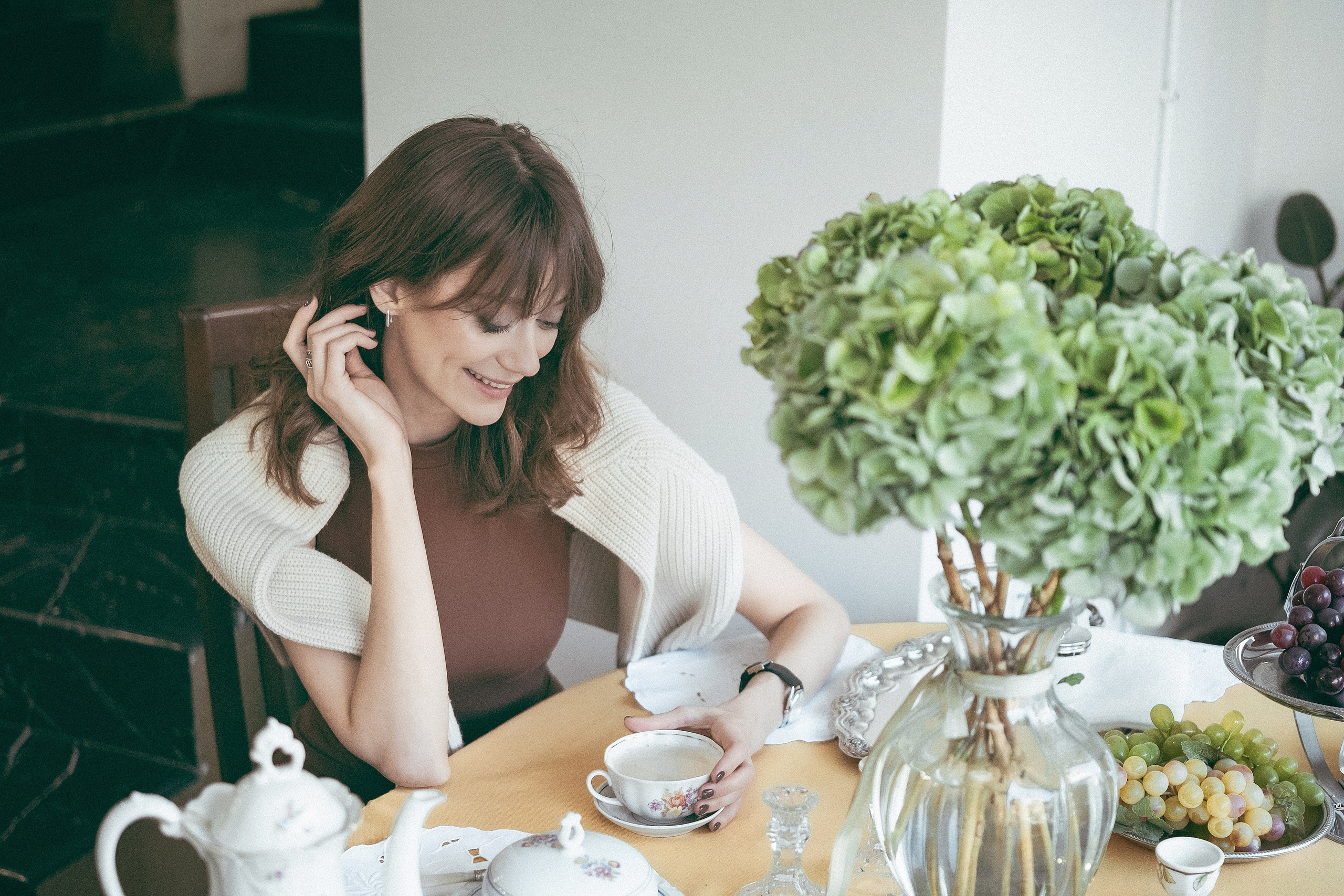 Фотограф Михаил Гуляев. Фотосессия в Новосибирске. Фотосессия в кофейне. Фотосессия в кафе. 