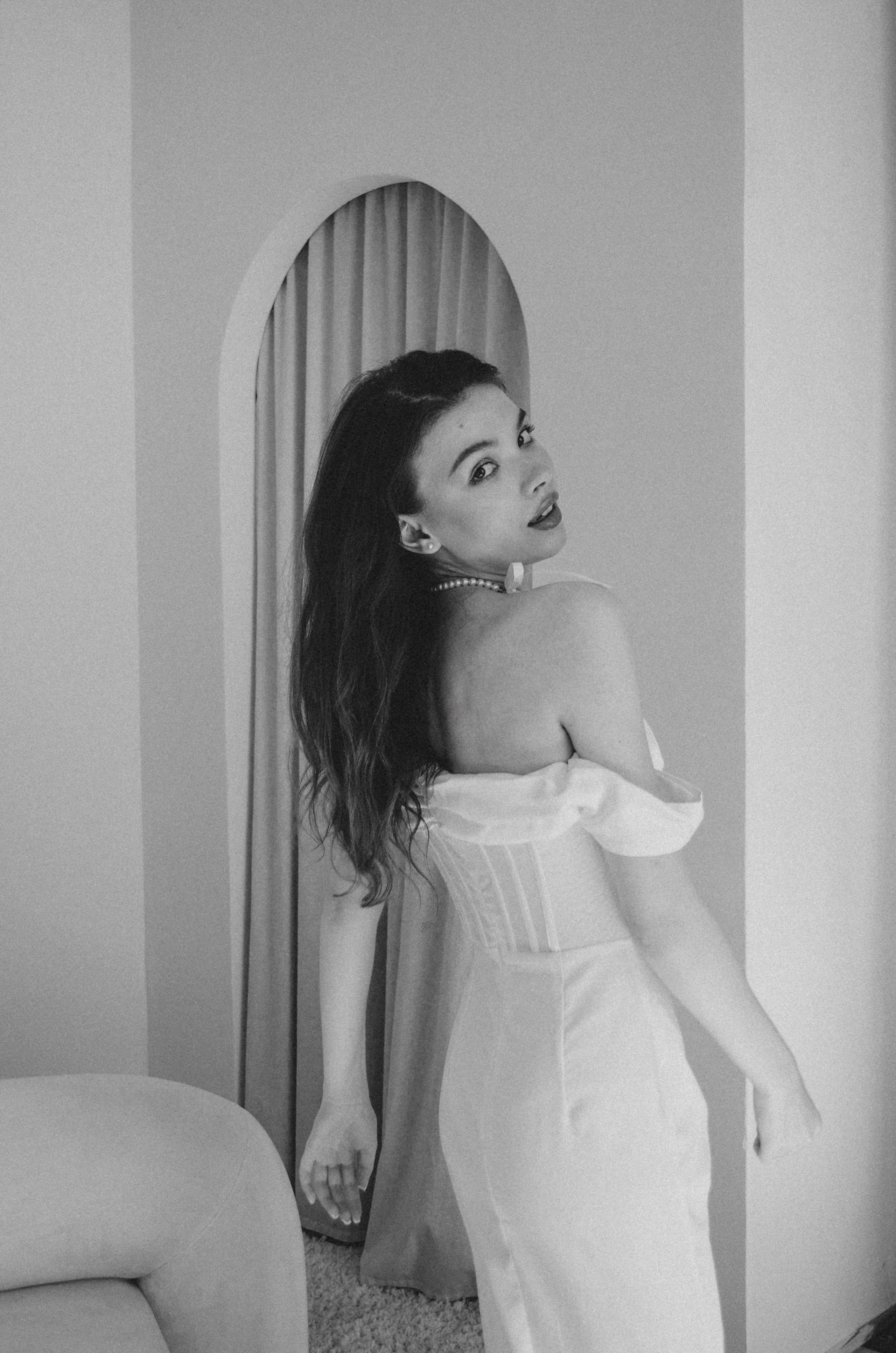 Фотосессия в стиле old money vintage. Денисова Аля — фотограф для парных съемок и индивидуальных историй в Барнауле