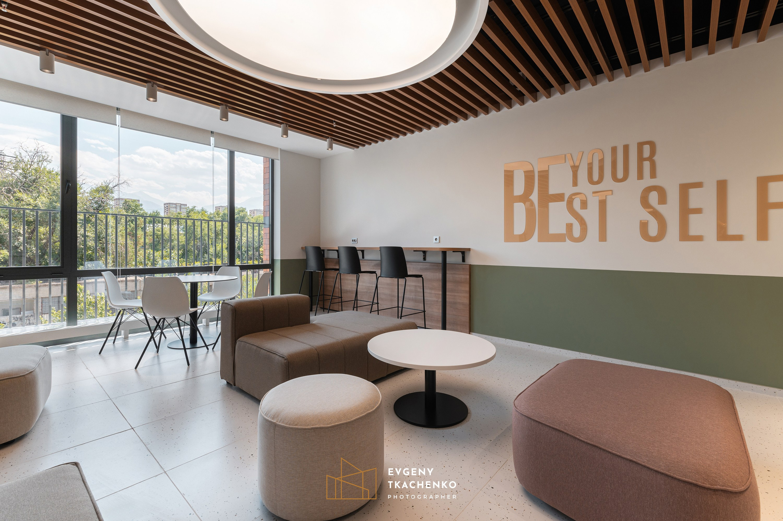 Общежитие университета NarXoz в Алматы. Архитектурный и интерьерный фотограф в Казахстане