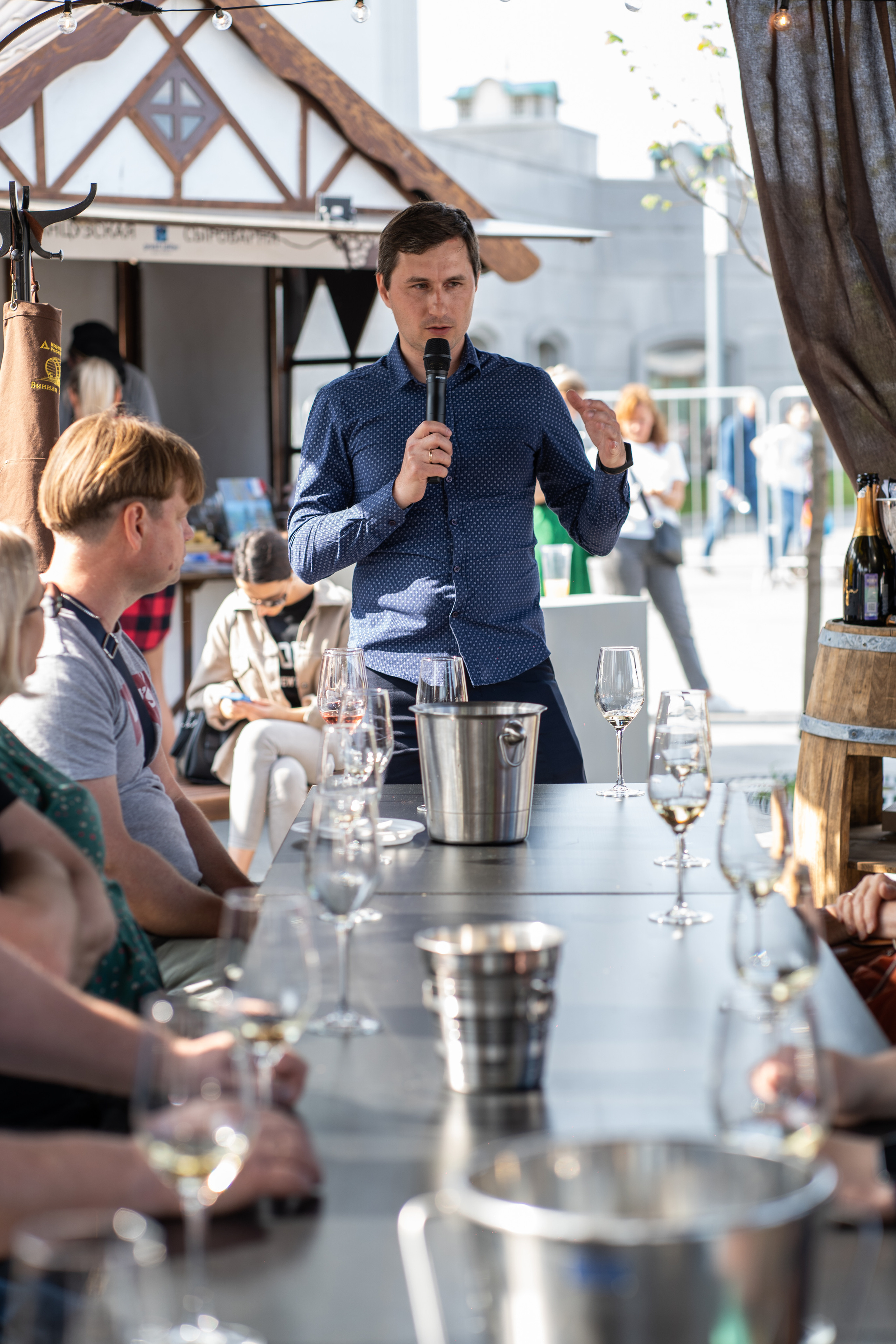 Репортажная фотосъёмка Винной ярмарки в Красногорске