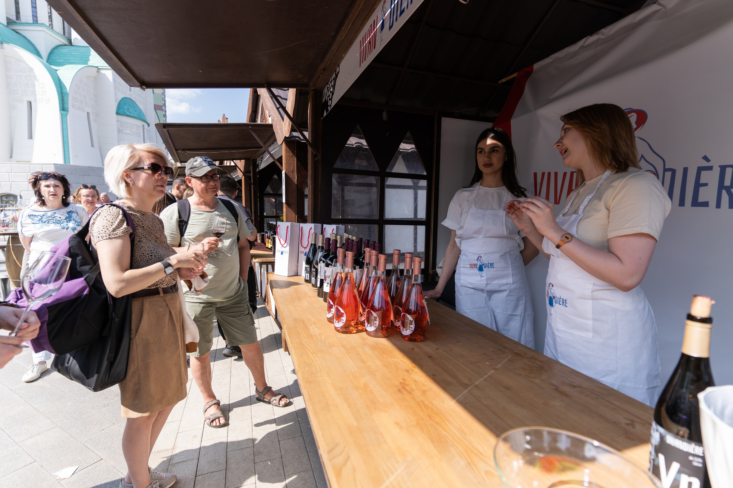 Репортажная фотосъёмка Винной ярмарки в Красногорске