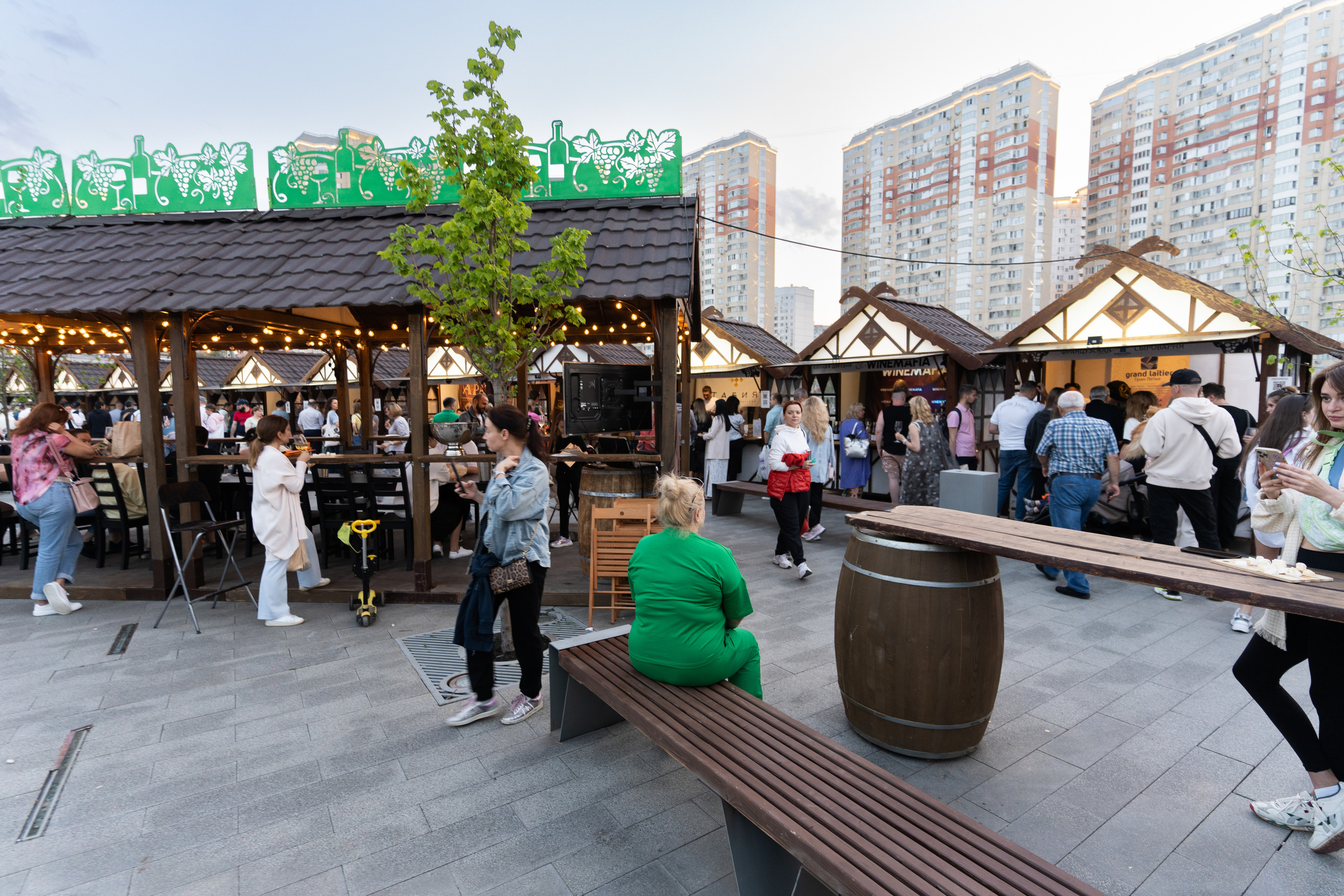 Репортажная фотосъёмка Винной ярмарки в Красногорске