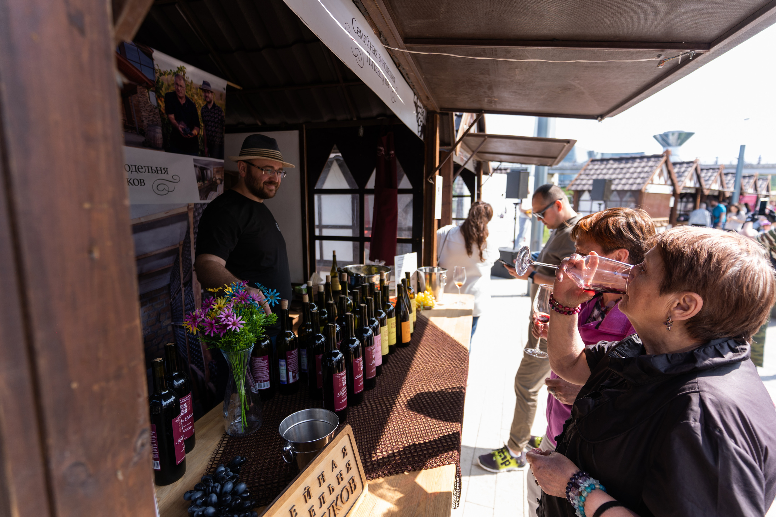 Репортажная фотосъёмка Винной ярмарки в Красногорске