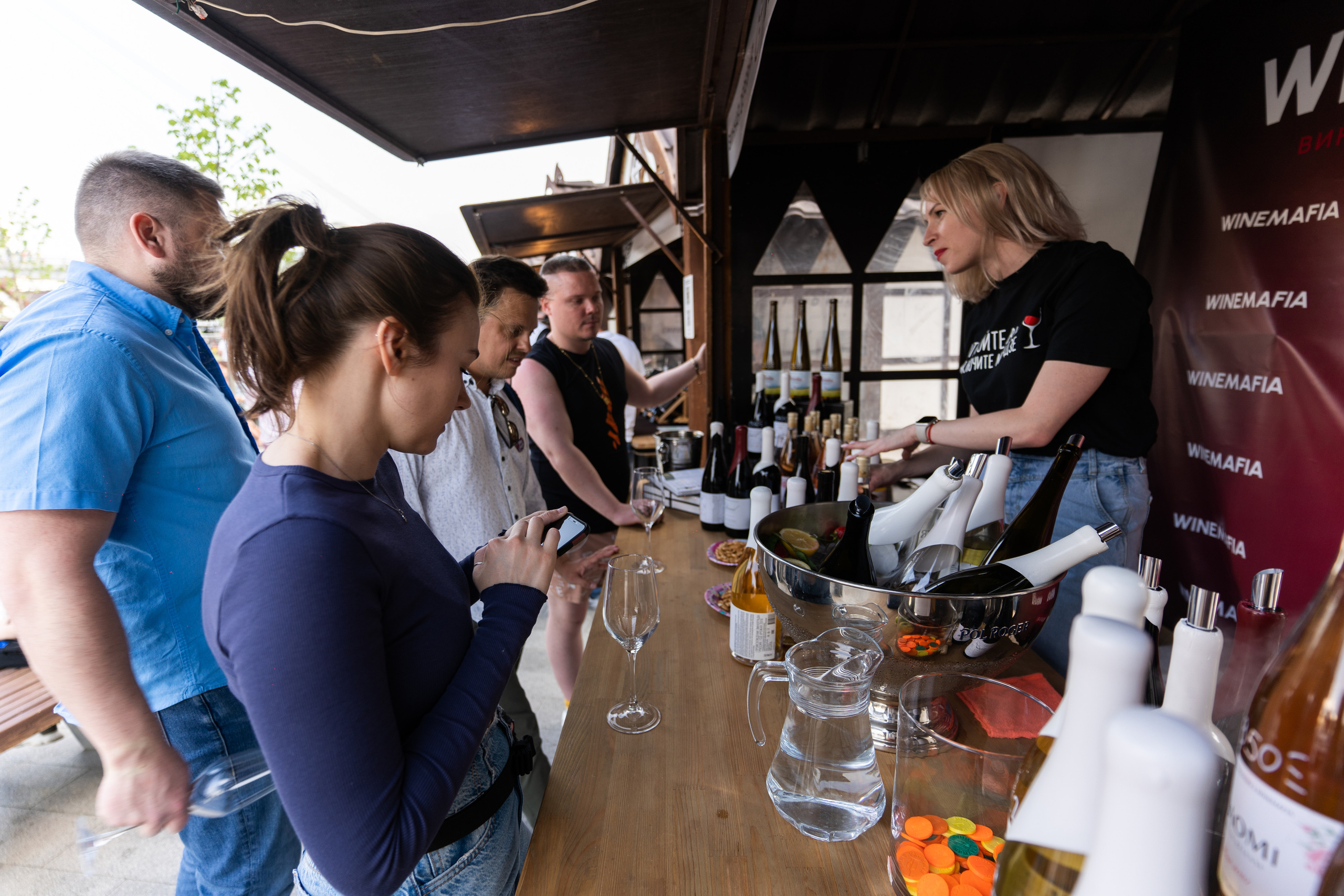 Репортажная фотосъёмка Винной ярмарки в Красногорске