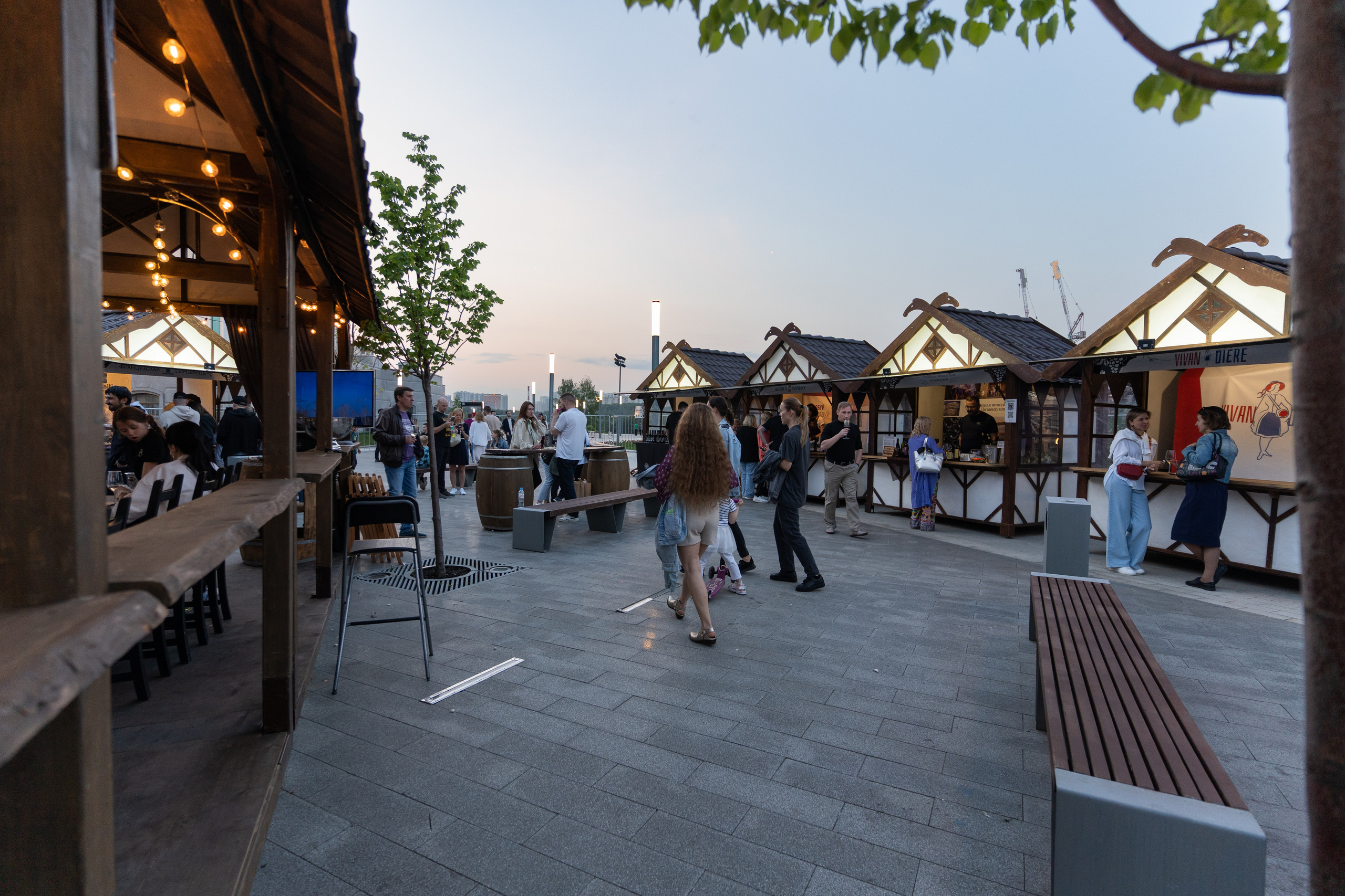 Репортажная фотосъёмка Винной ярмарки в Красногорске