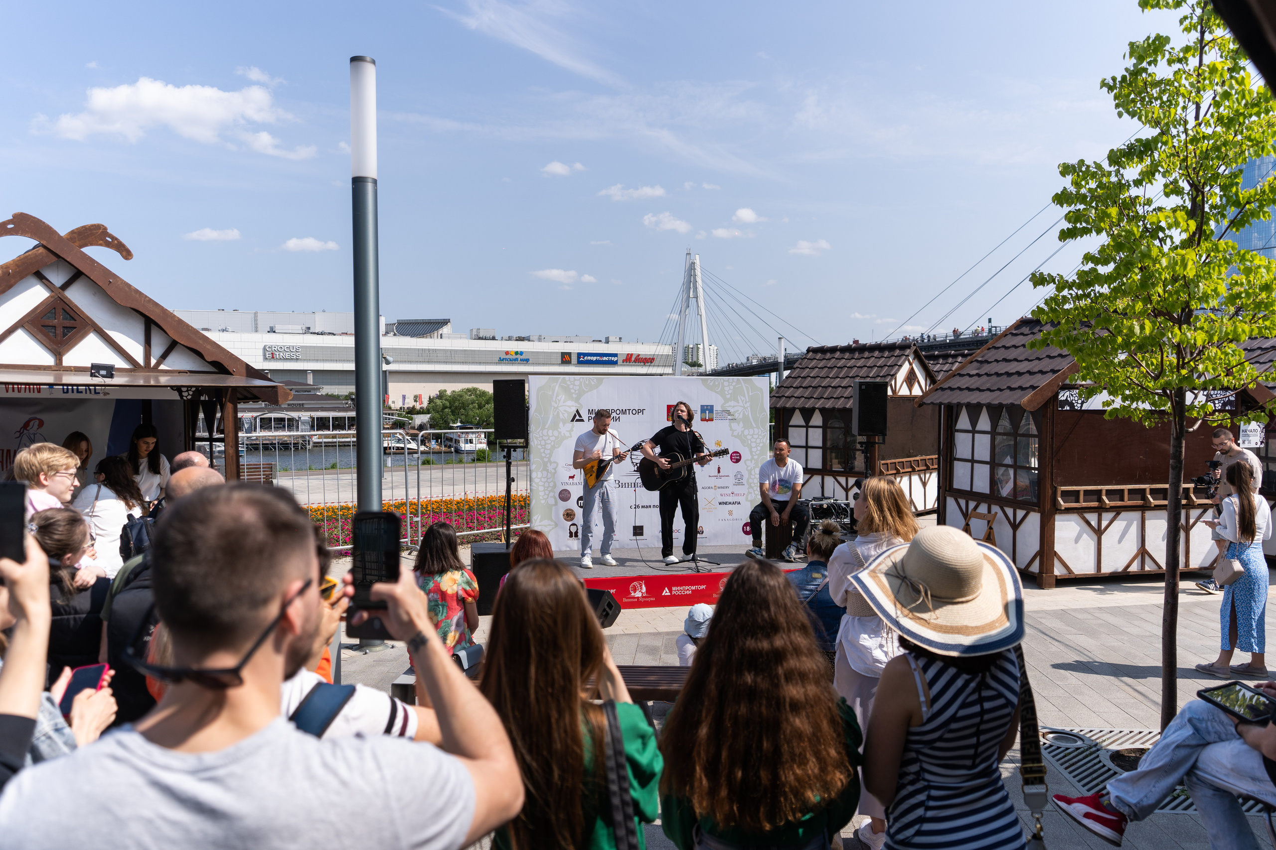 Репортажная фотосъёмка Винной ярмарки в Красногорске