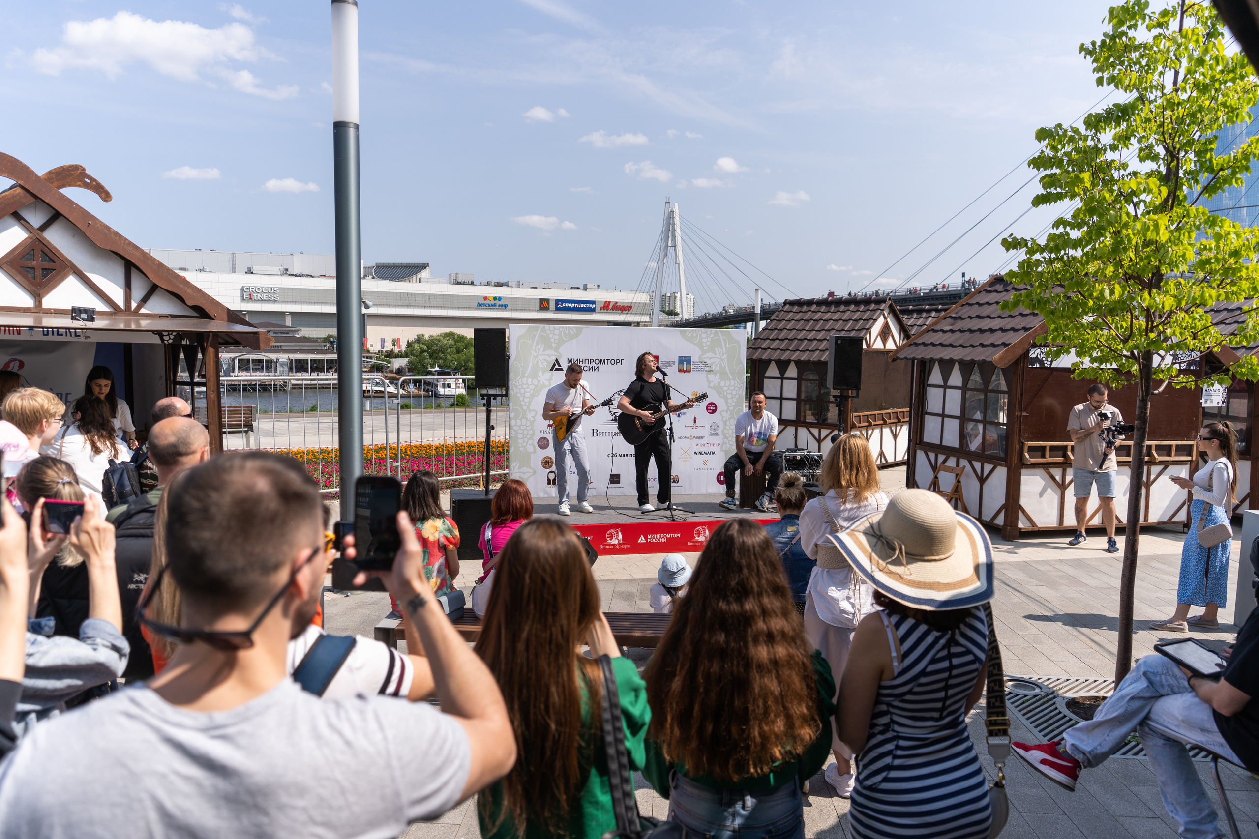Репортажная фотосъёмка Винной ярмарки в Красногорске