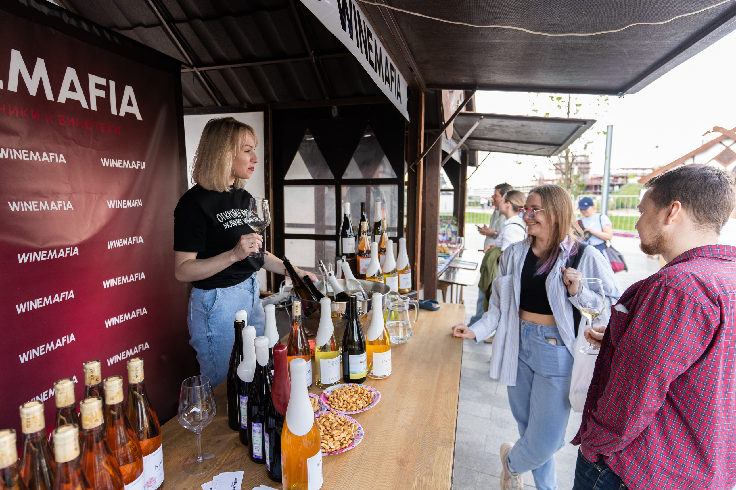 Репортажная фотосъёмка Винной ярмарки в Красногорске