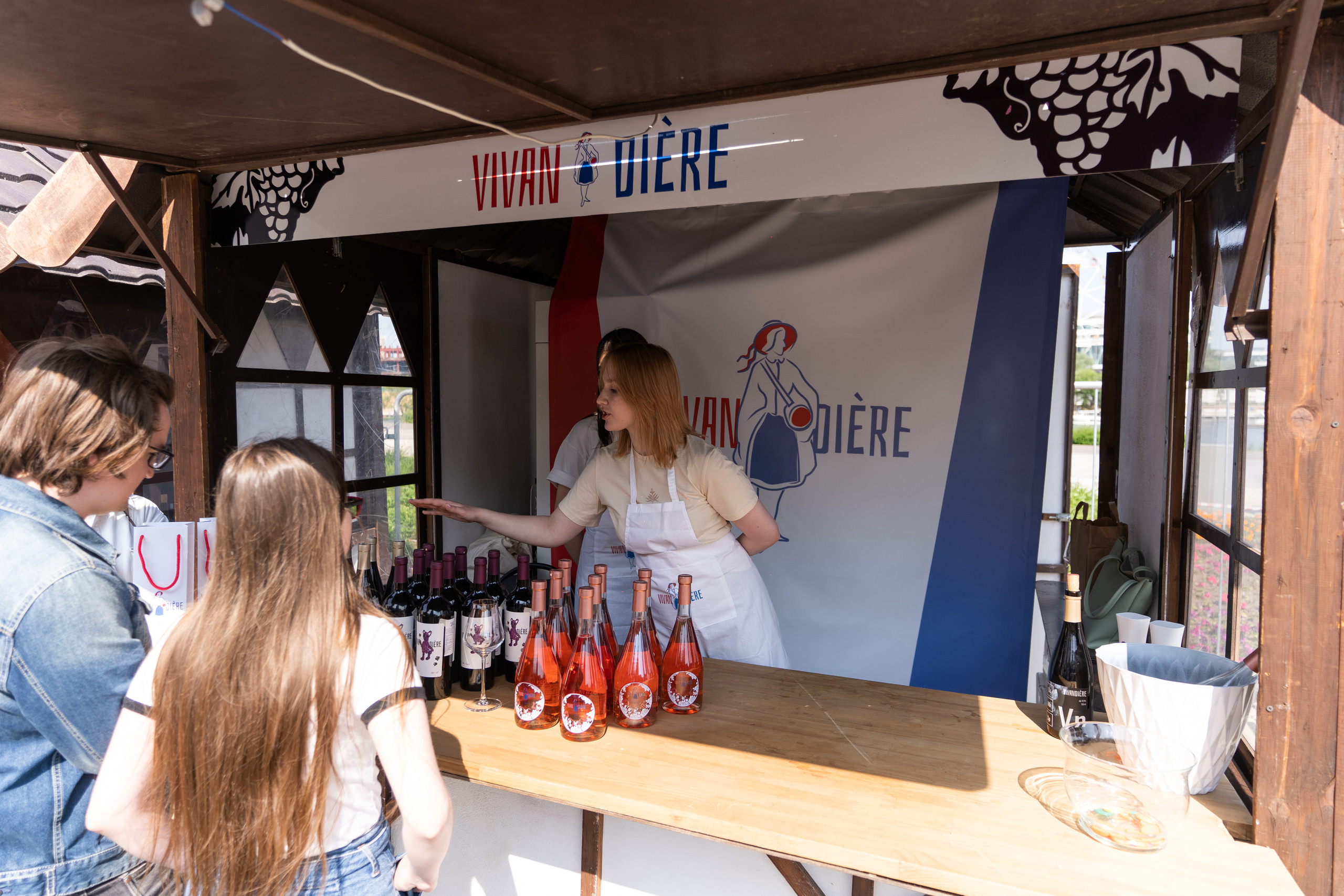 Репортажная фотосъёмка Винной ярмарки в Красногорске