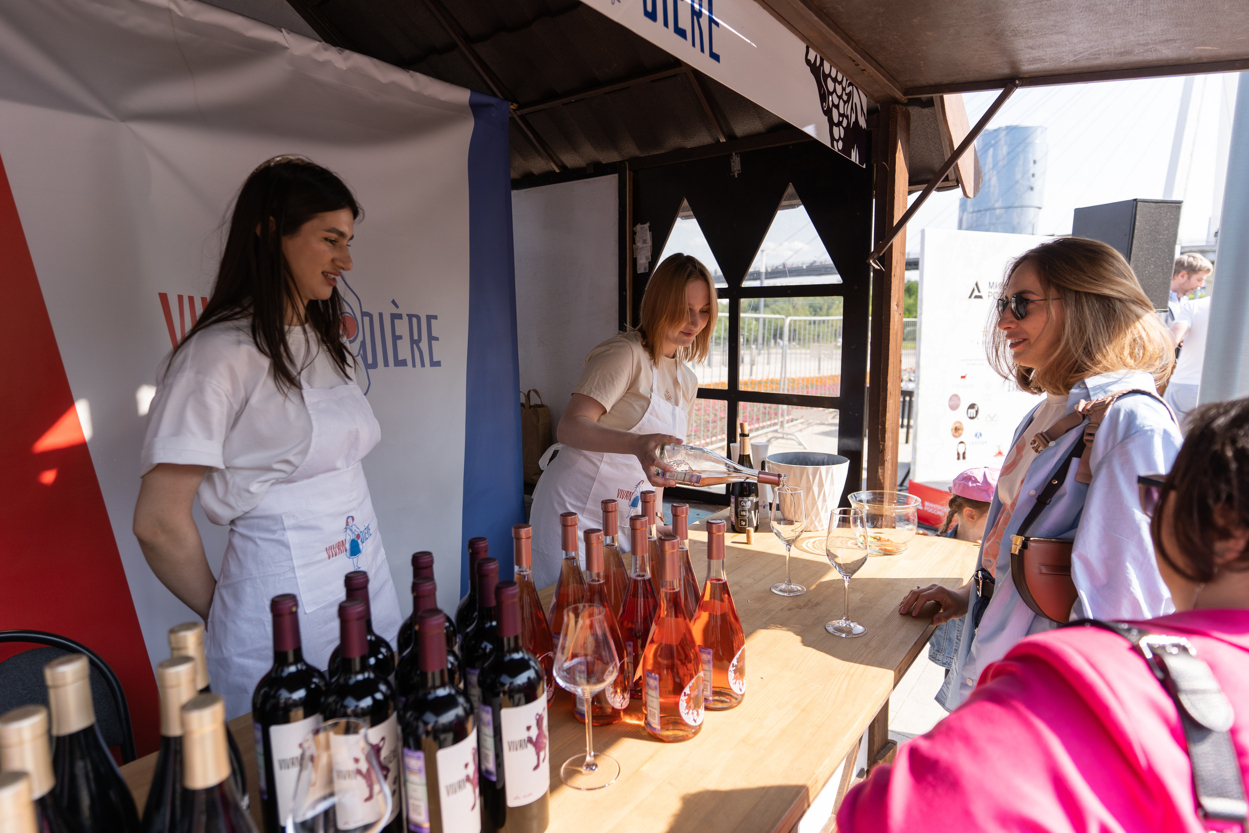 Репортажная фотосъёмка Винной ярмарки в Красногорске