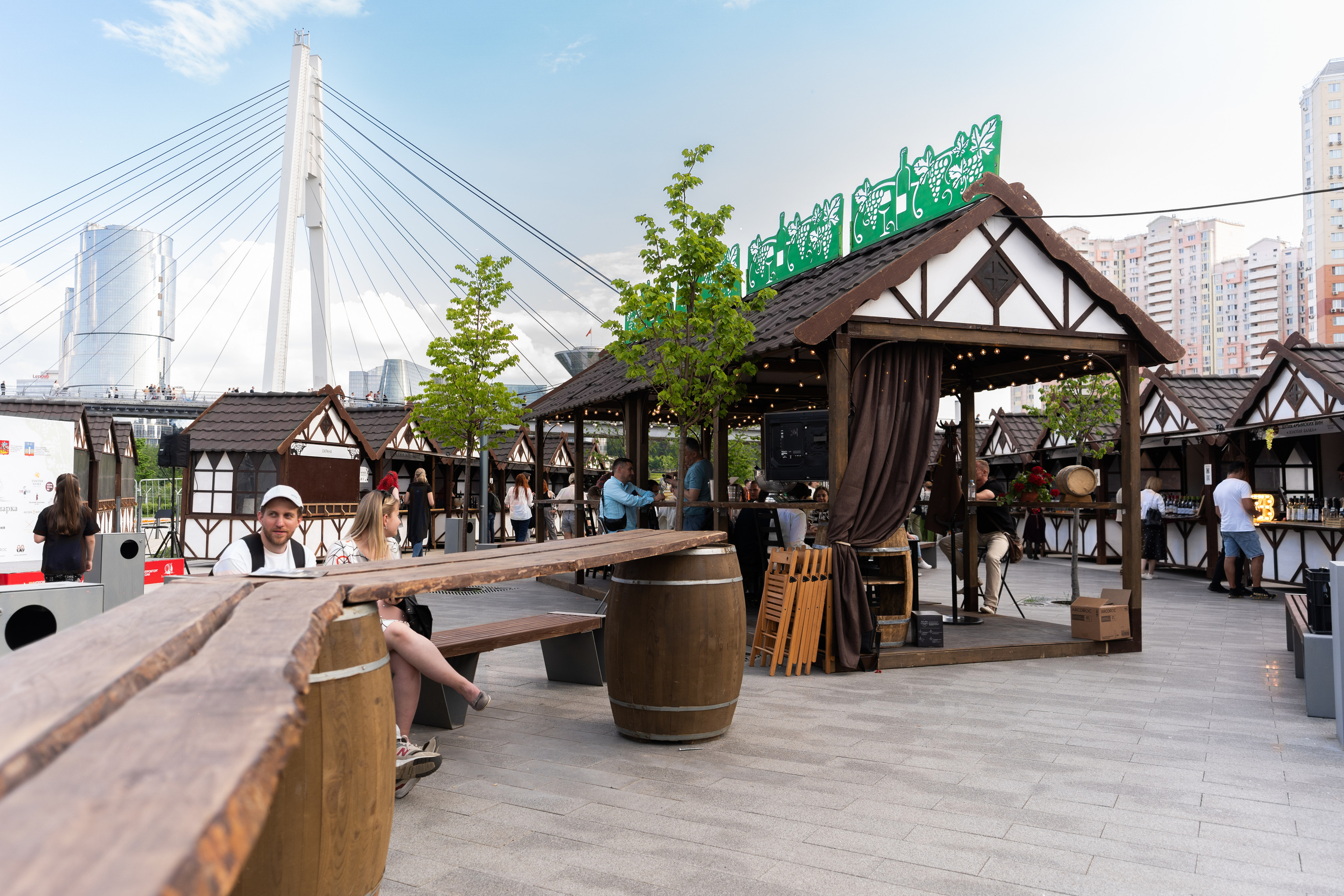 Репортажная фотосъёмка Винной ярмарки в Красногорске