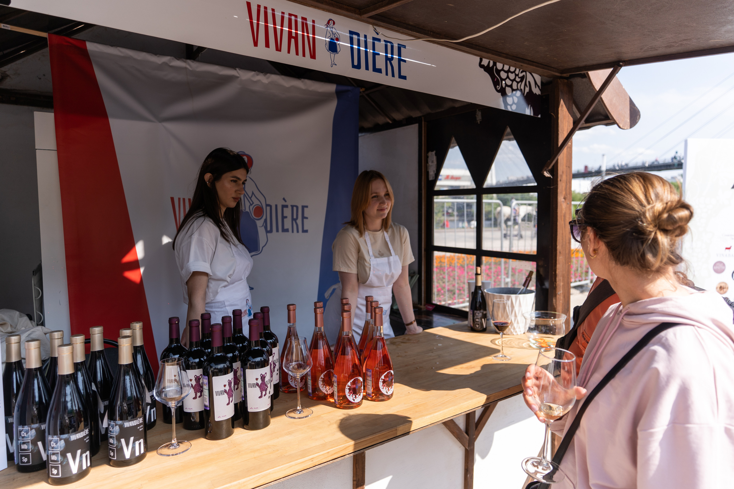 Репортажная фотосъёмка Винной ярмарки в Красногорске