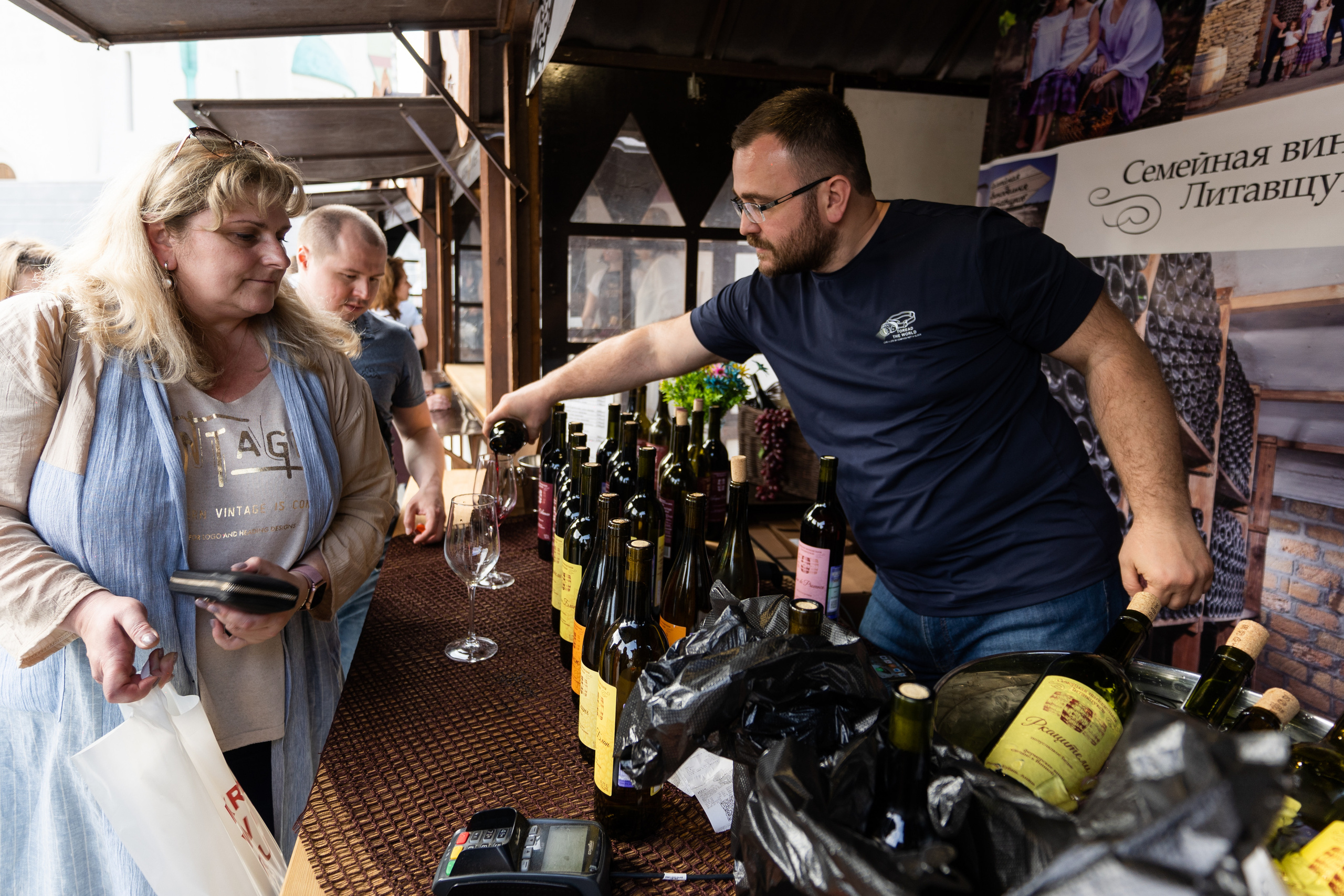 Репортажная фотосъёмка Винной ярмарки в Красногорске