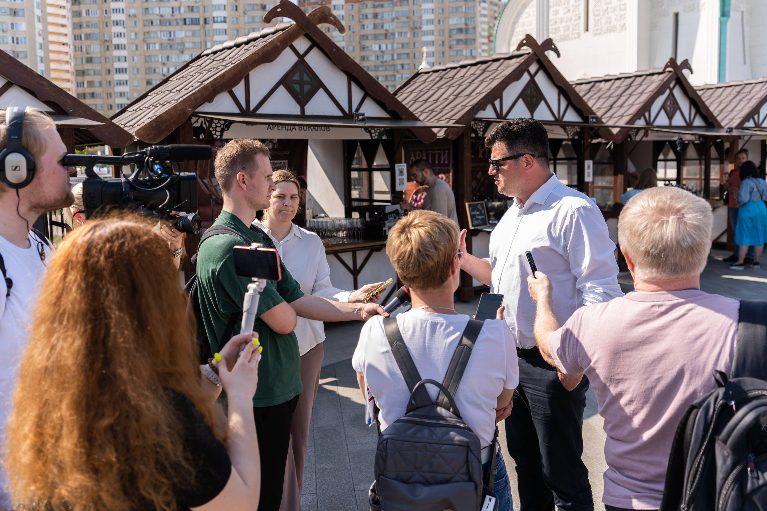 Репортажная фотосъёмка Винной ярмарки в Красногорске