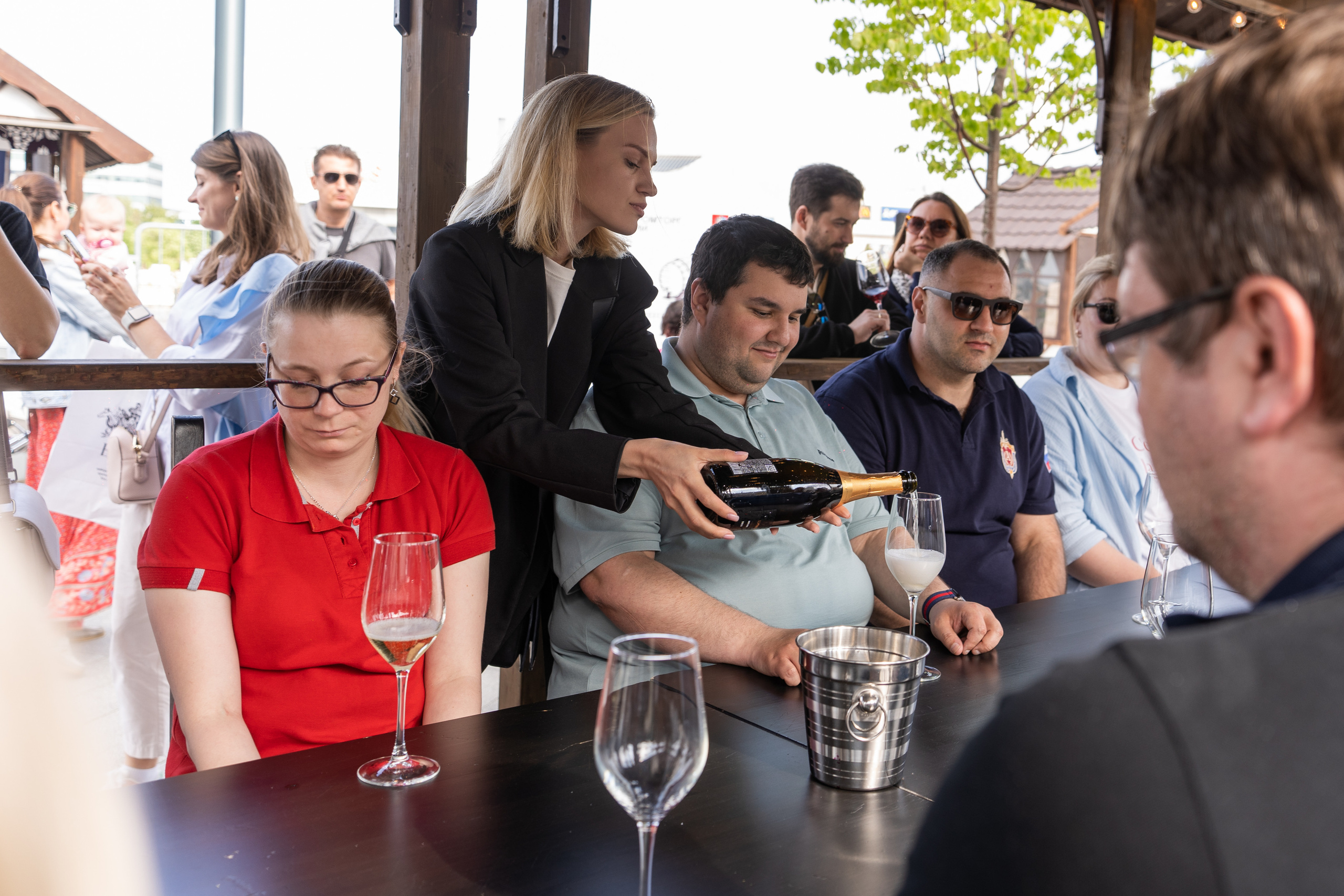 Репортажная фотосъёмка Винной ярмарки в Красногорске