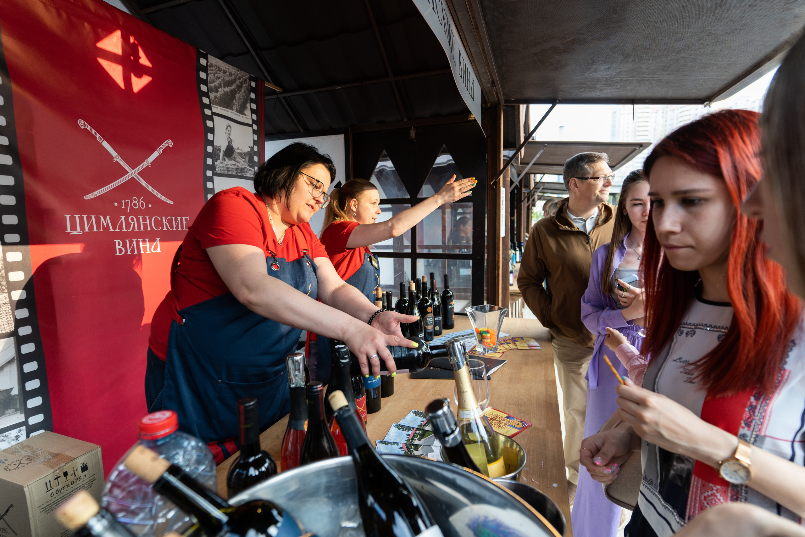 Репортажная фотосъёмка Винной ярмарки в Красногорске