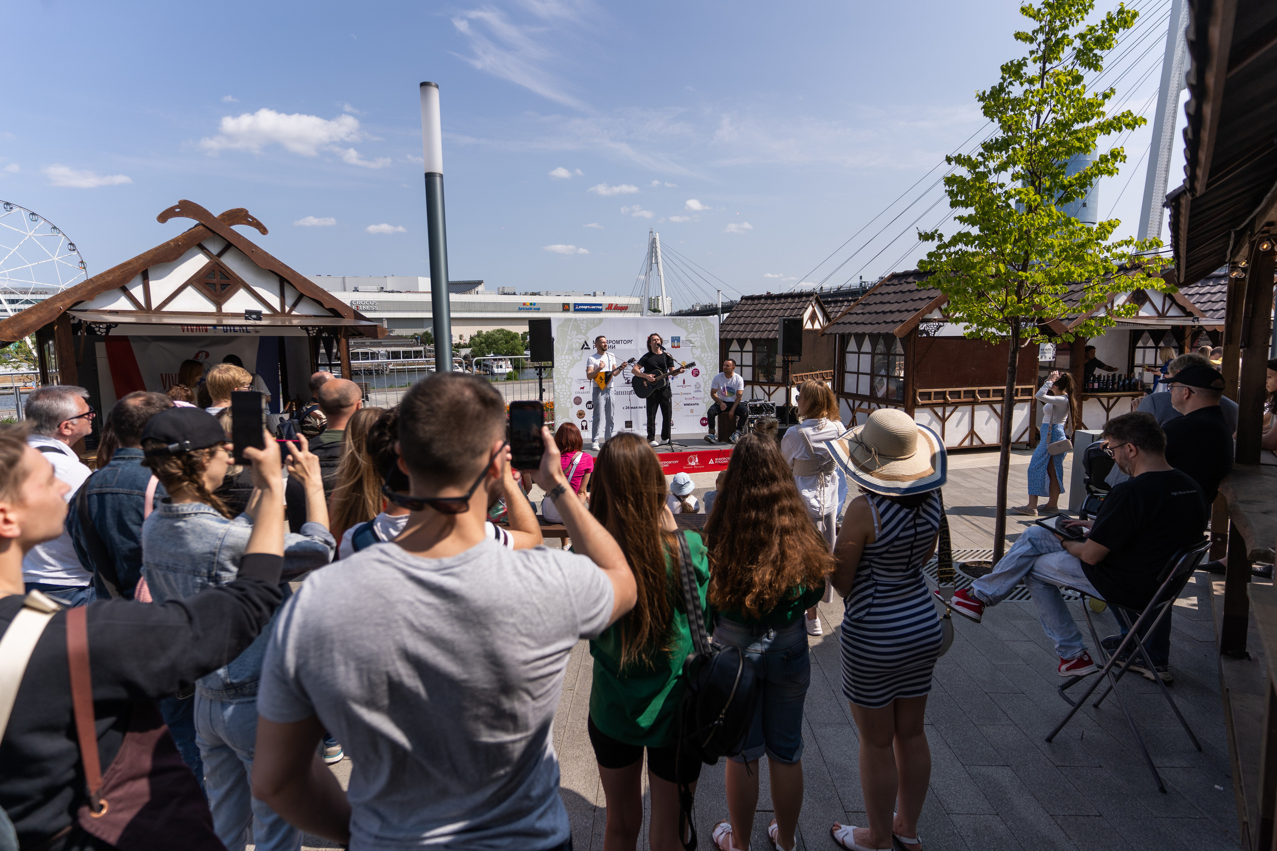 Репортажная фотосъёмка Винной ярмарки в Красногорске